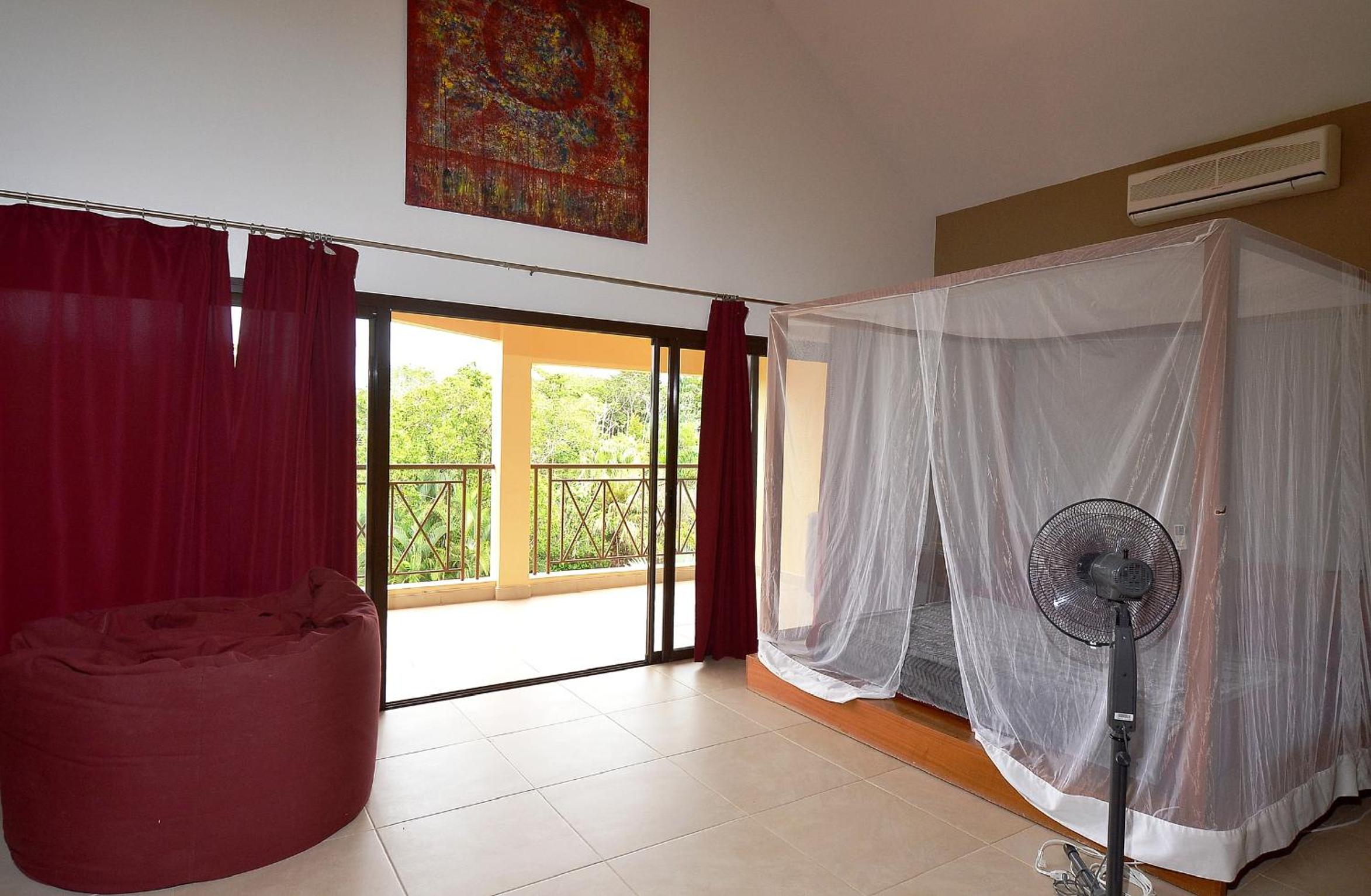 Seaside villa with housekeeping staff - Las Terrenas
