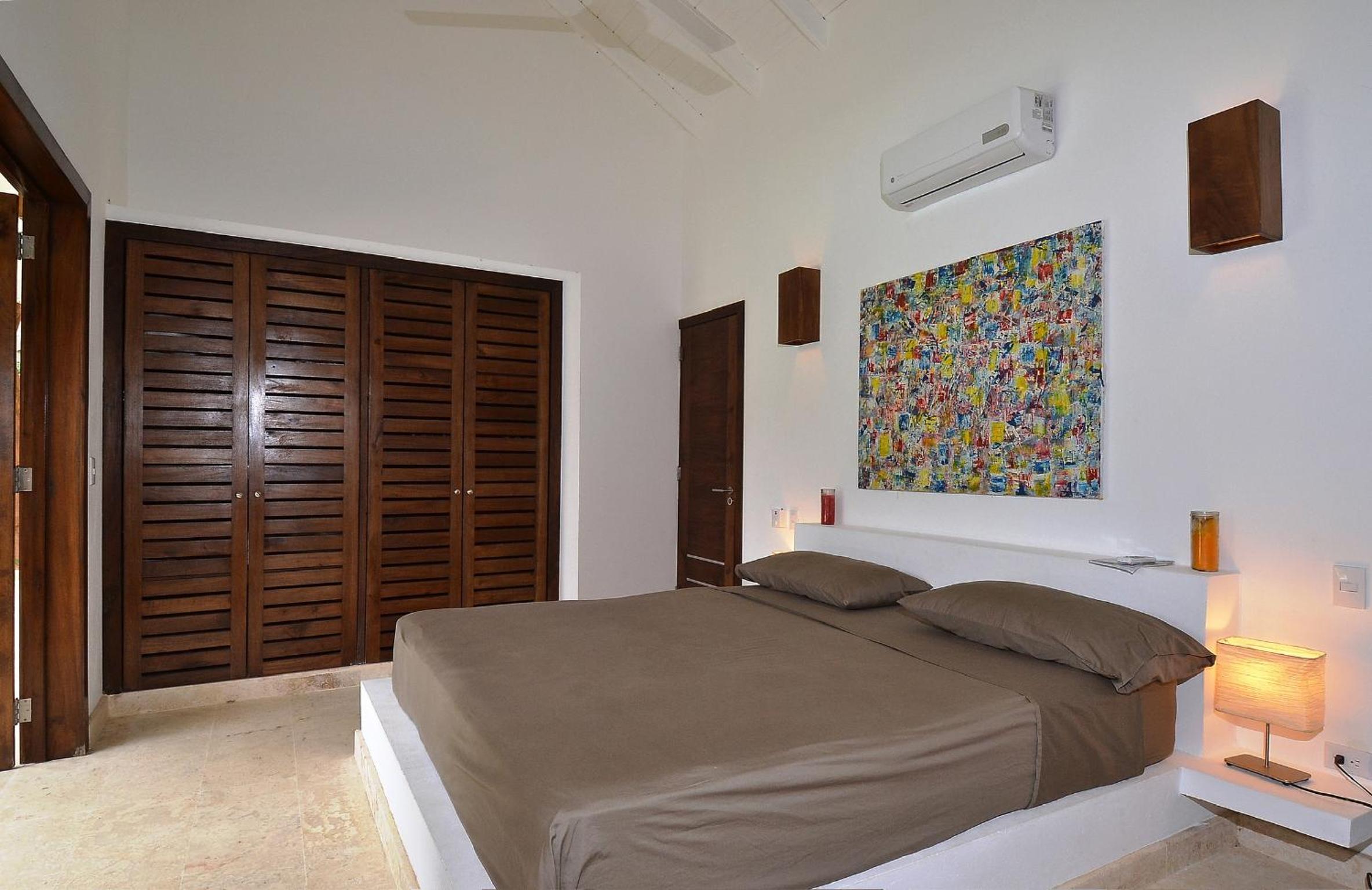 Seaside villa with housekeeping staff - Las Terrenas