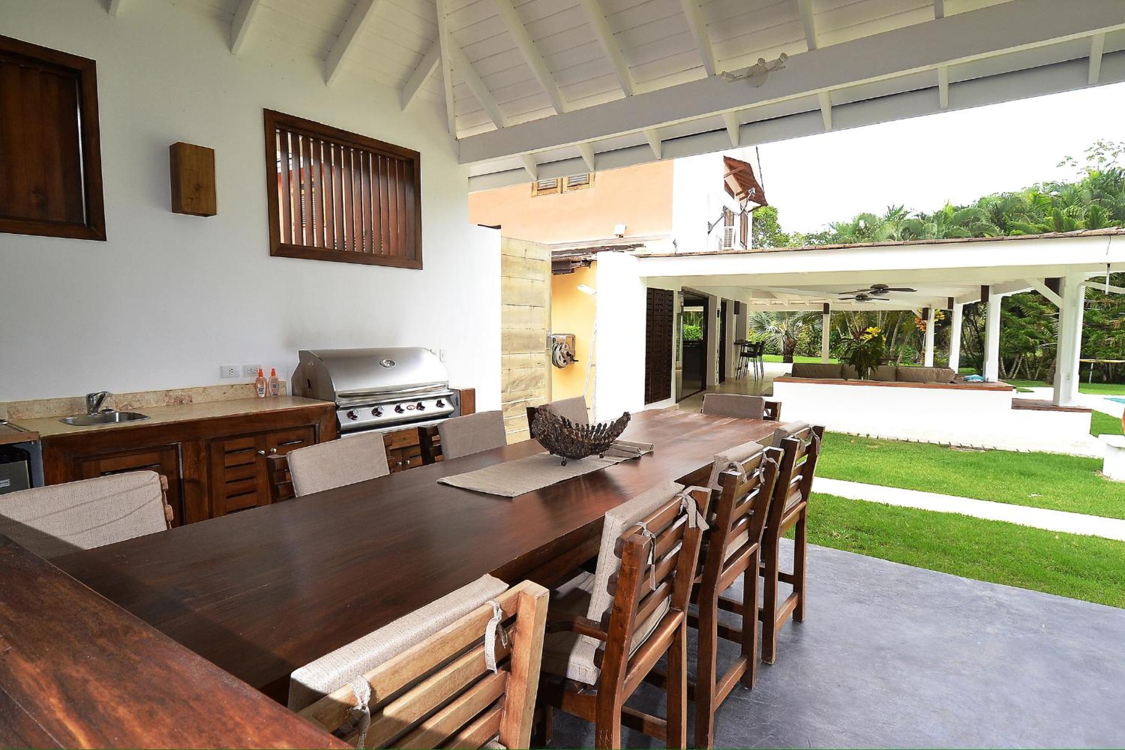 Seaside villa with housekeeping staff - Las Terrenas