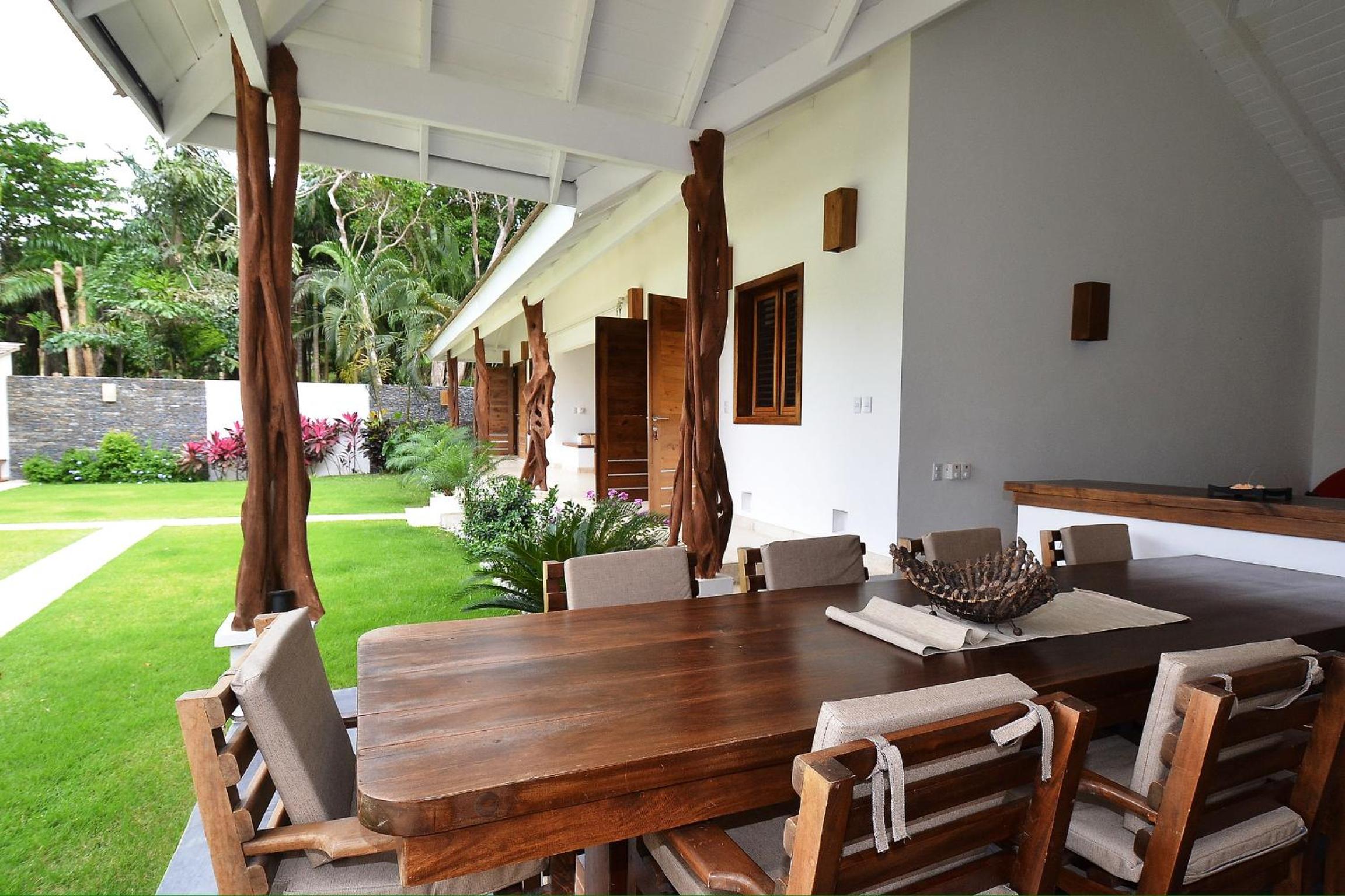 Seaside villa with housekeeping staff - Las Terrenas