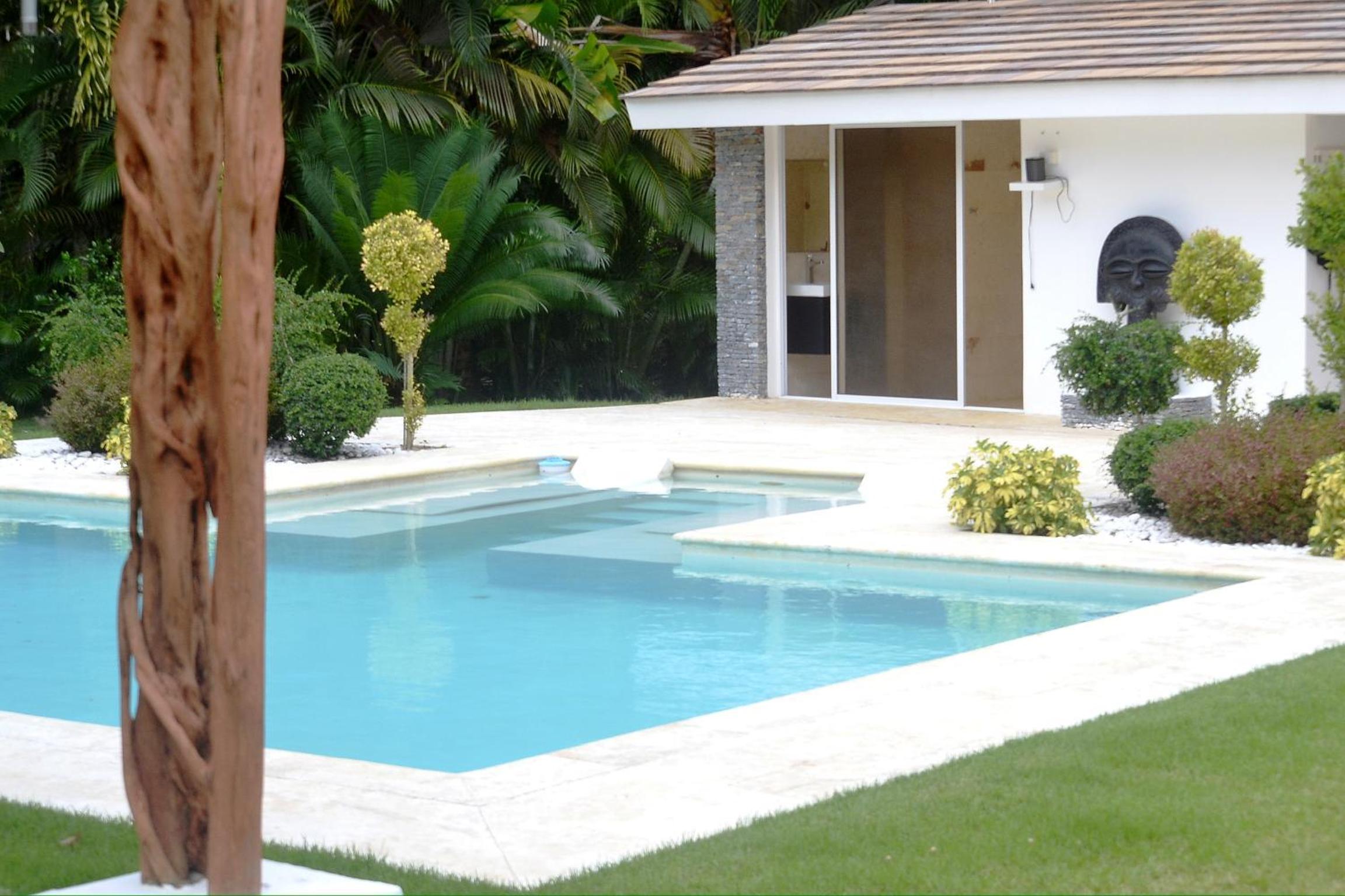 Seaside villa with housekeeping staff - Las Terrenas