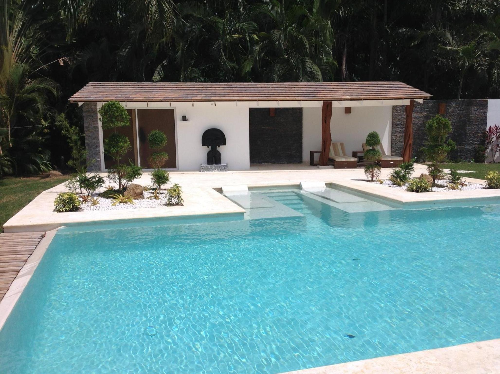 Seaside villa with housekeeping staff - Las Terrenas