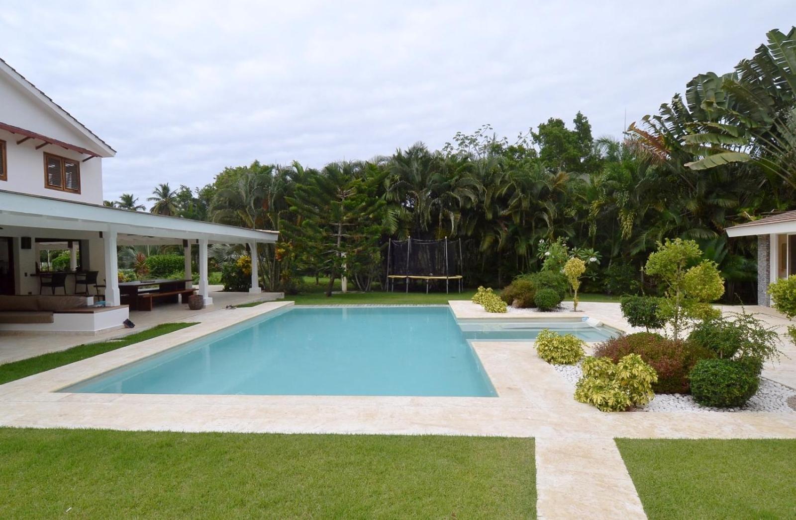 Seaside villa with housekeeping staff - Las Terrenas