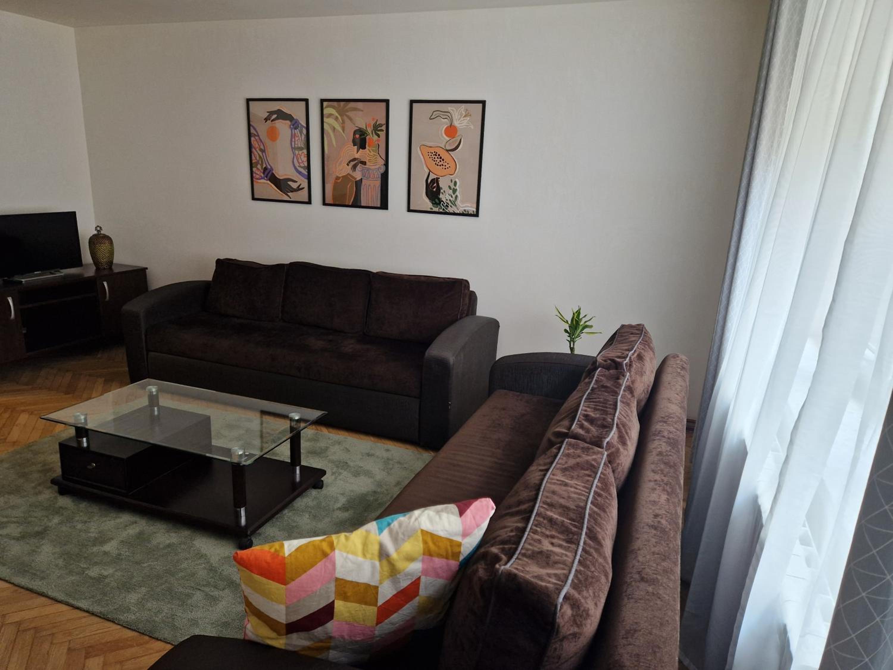 Una Apartment