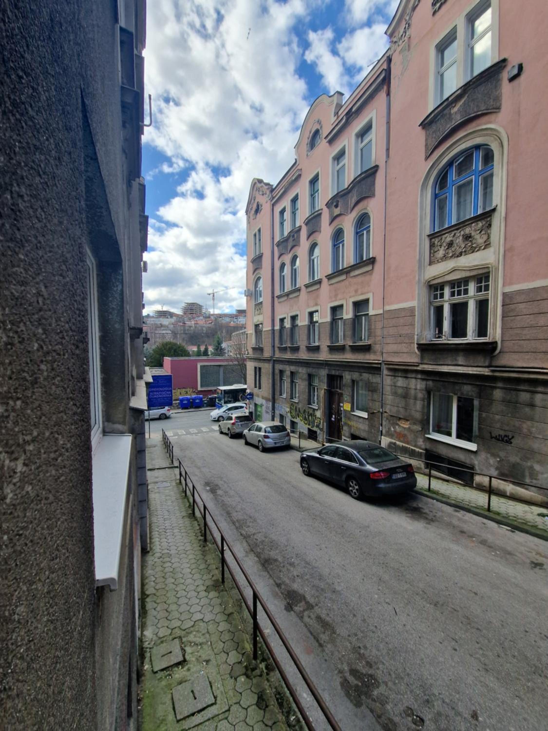 Una Apartment