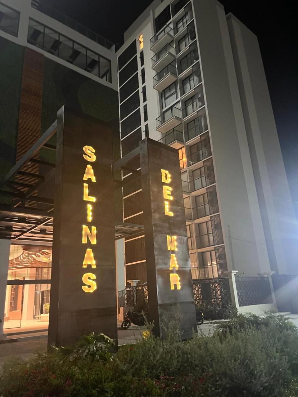 Suite Génesis con vista al mar, Pozos colorados