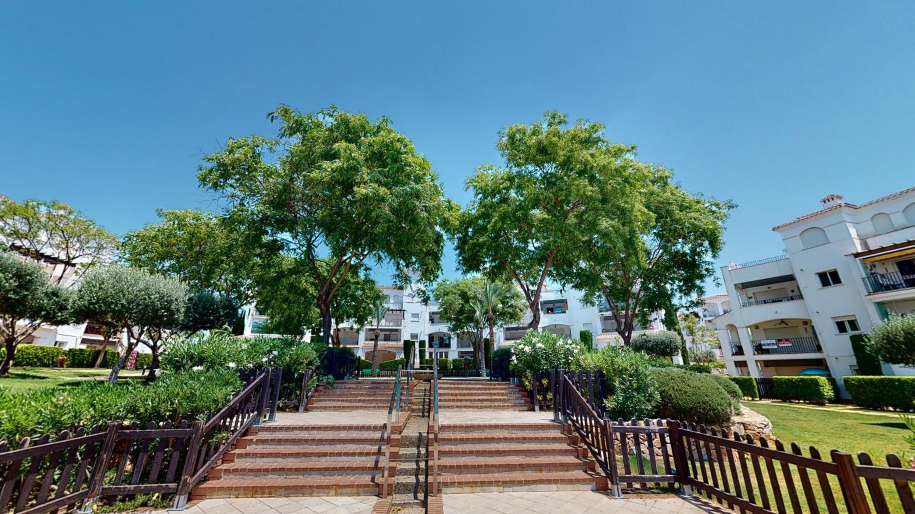 Cozy and nice apartment in La torre golf resort view 2