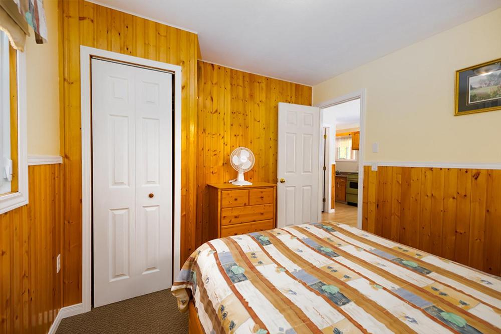 Fiddler's Green Country Cottages