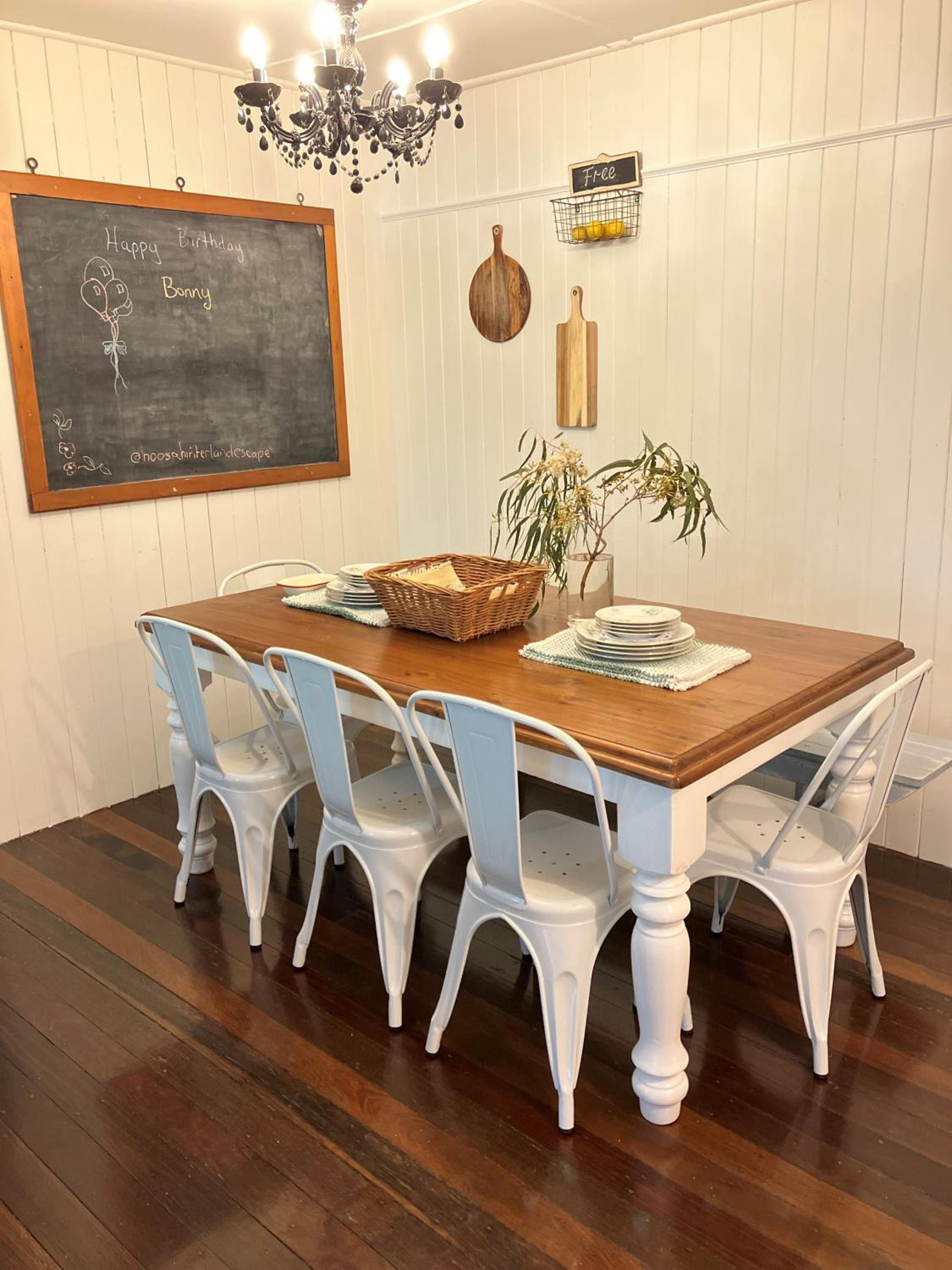 Noosa Hinterland Escape