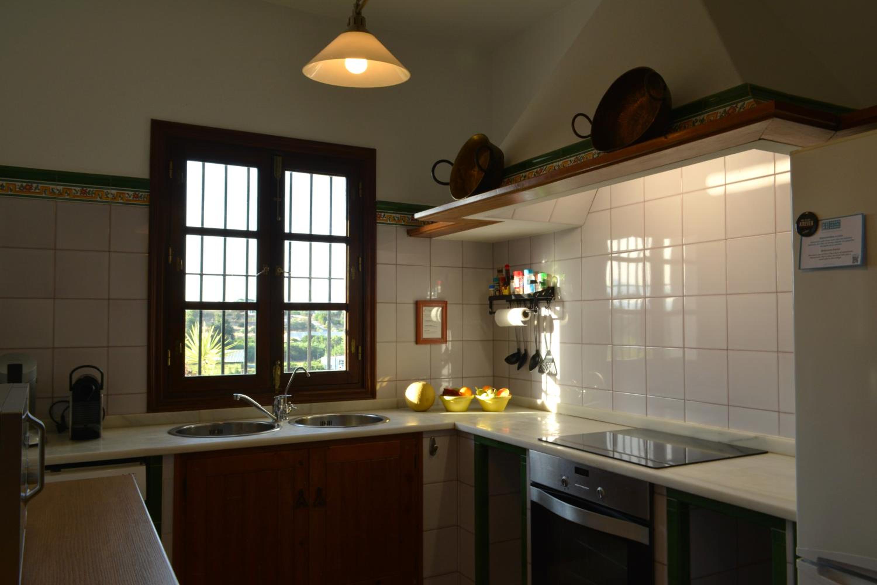 Photo 33