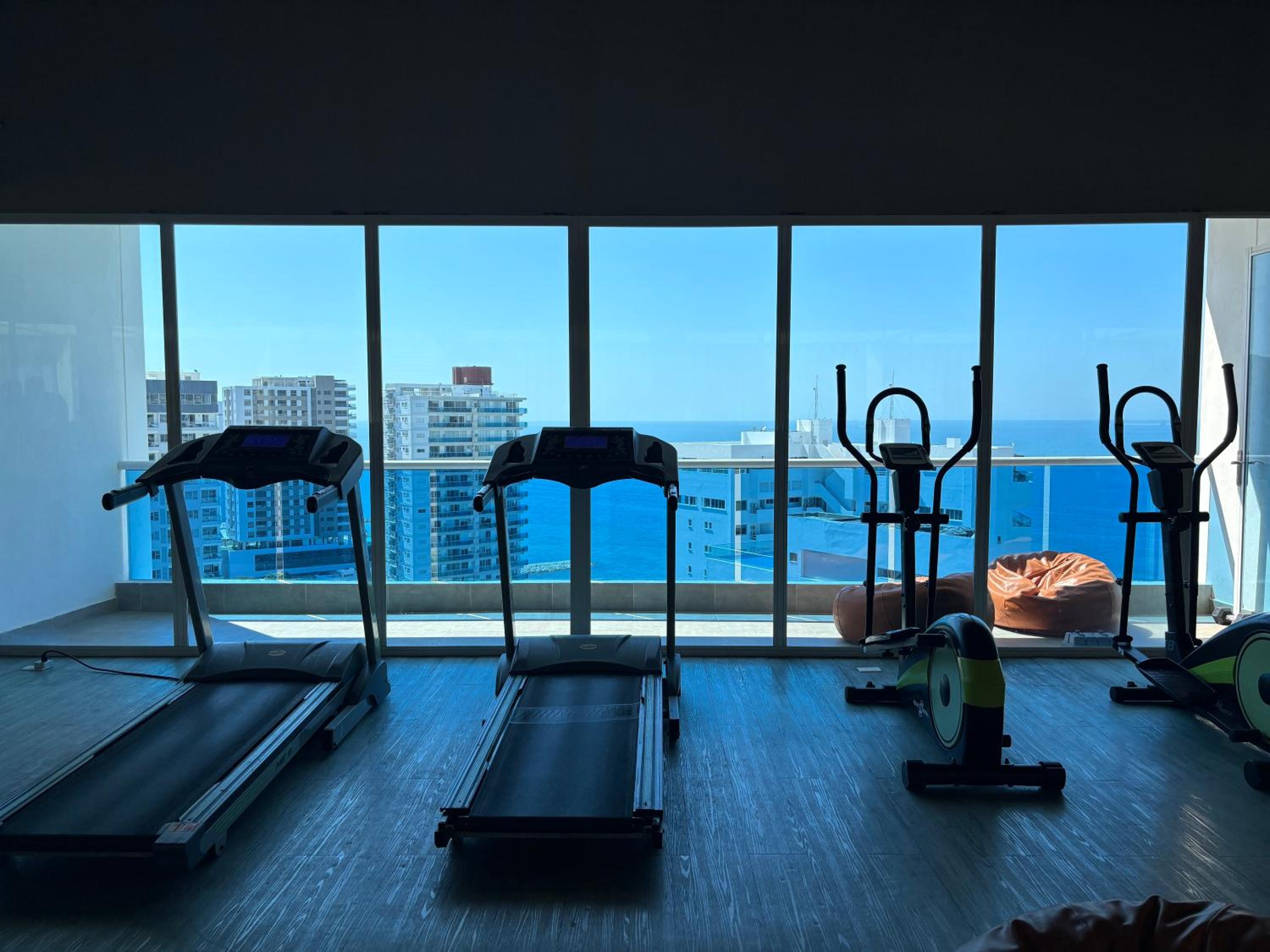 Reserva del Mar Primera Línea - Playa Salguero - Piscinas, Jacuzzi y Vista al Mar