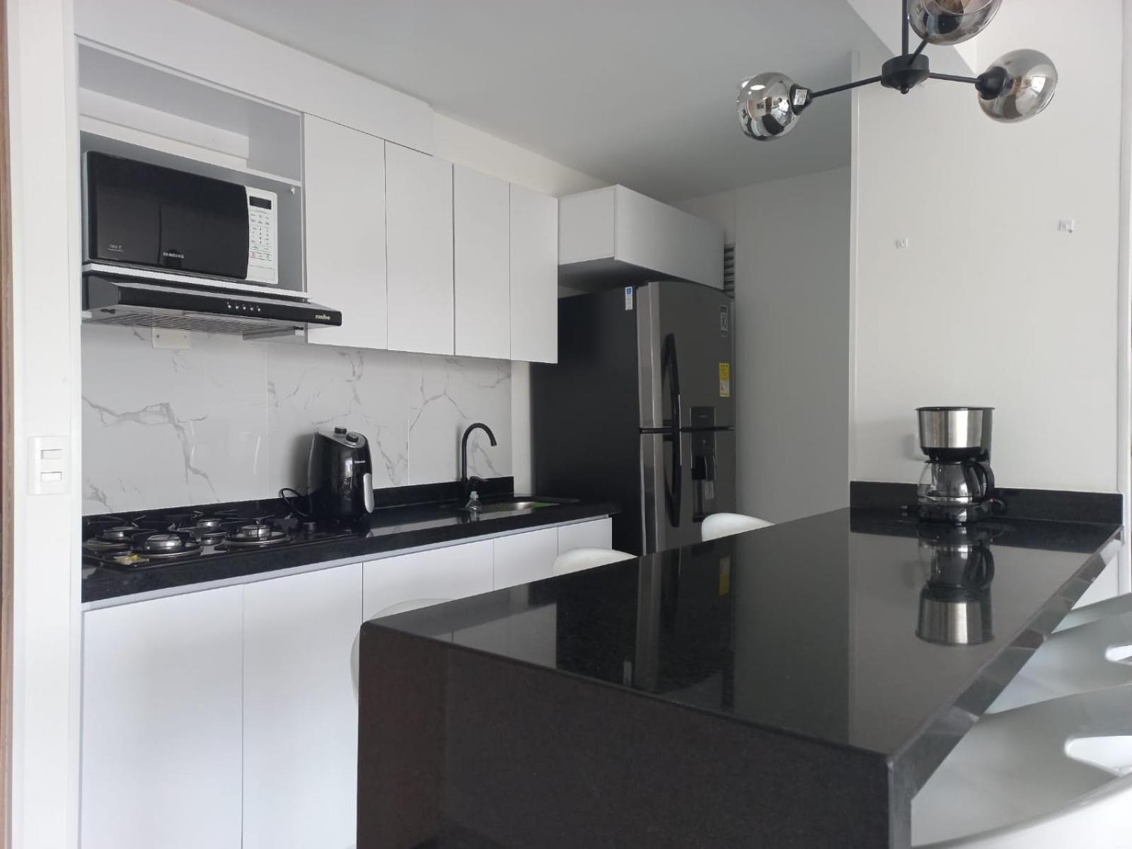 Espectacular Apartamento en Puerto Azul Club House