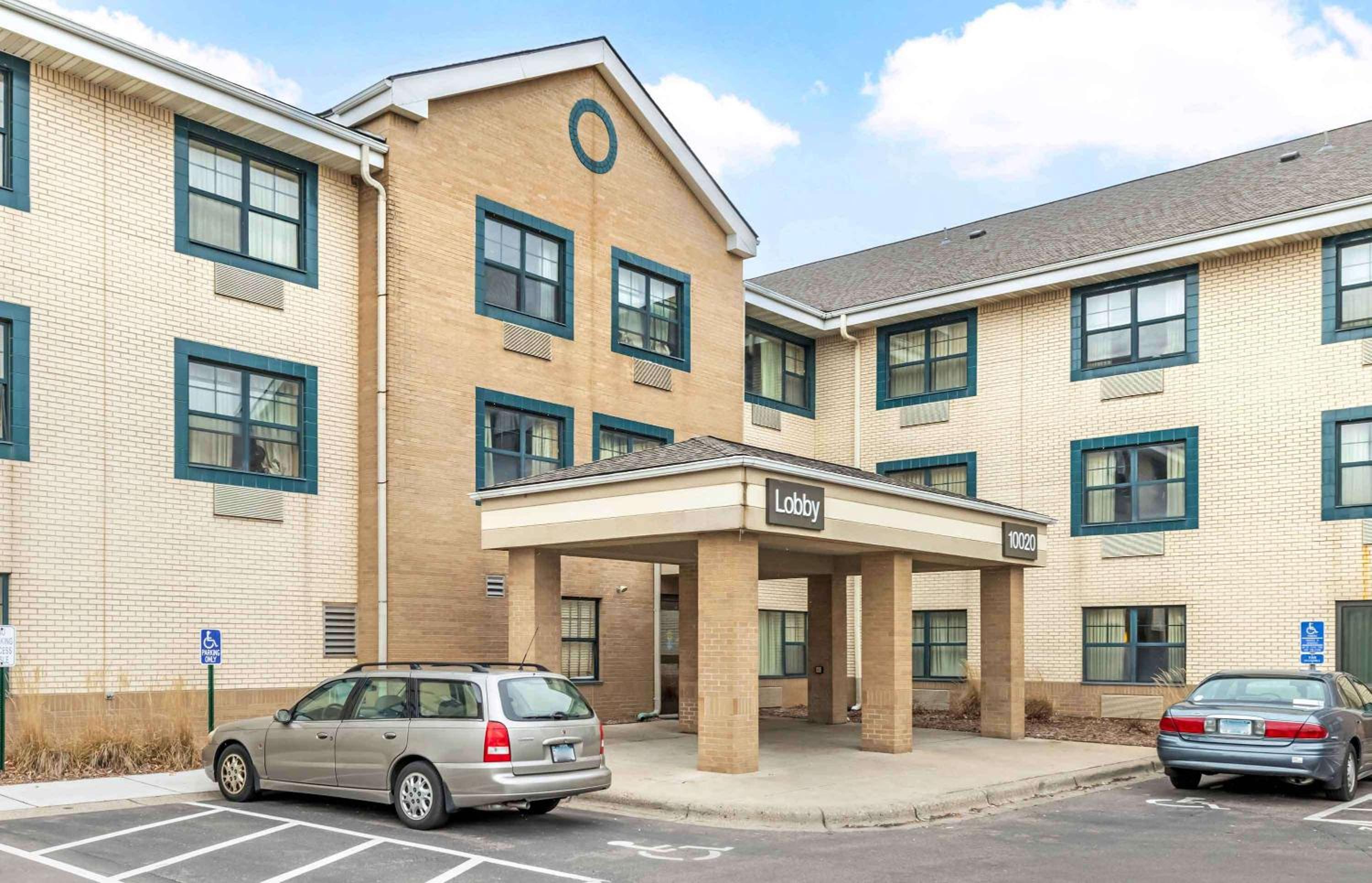 Extended Stay America Suites - Minneapolis - Woodbury view 2