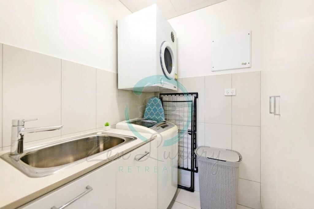 ZEN TOWERS: Cozy Executive 3-BR Family Apt in Darwin City