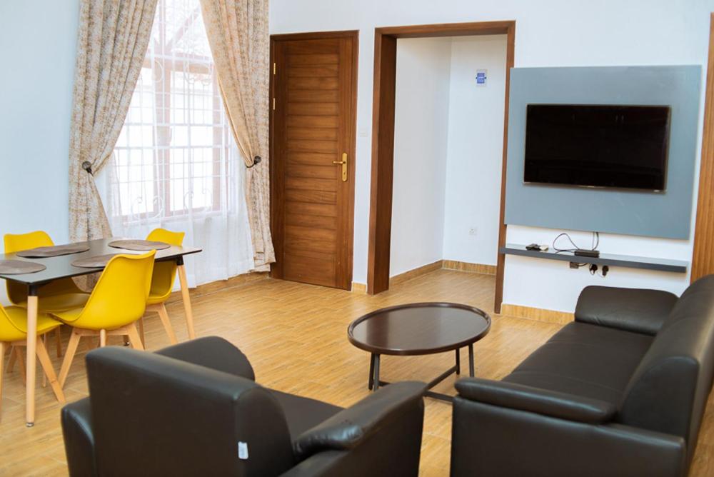 1 Bedroom Bungalow in Alalubosa GRA view 4