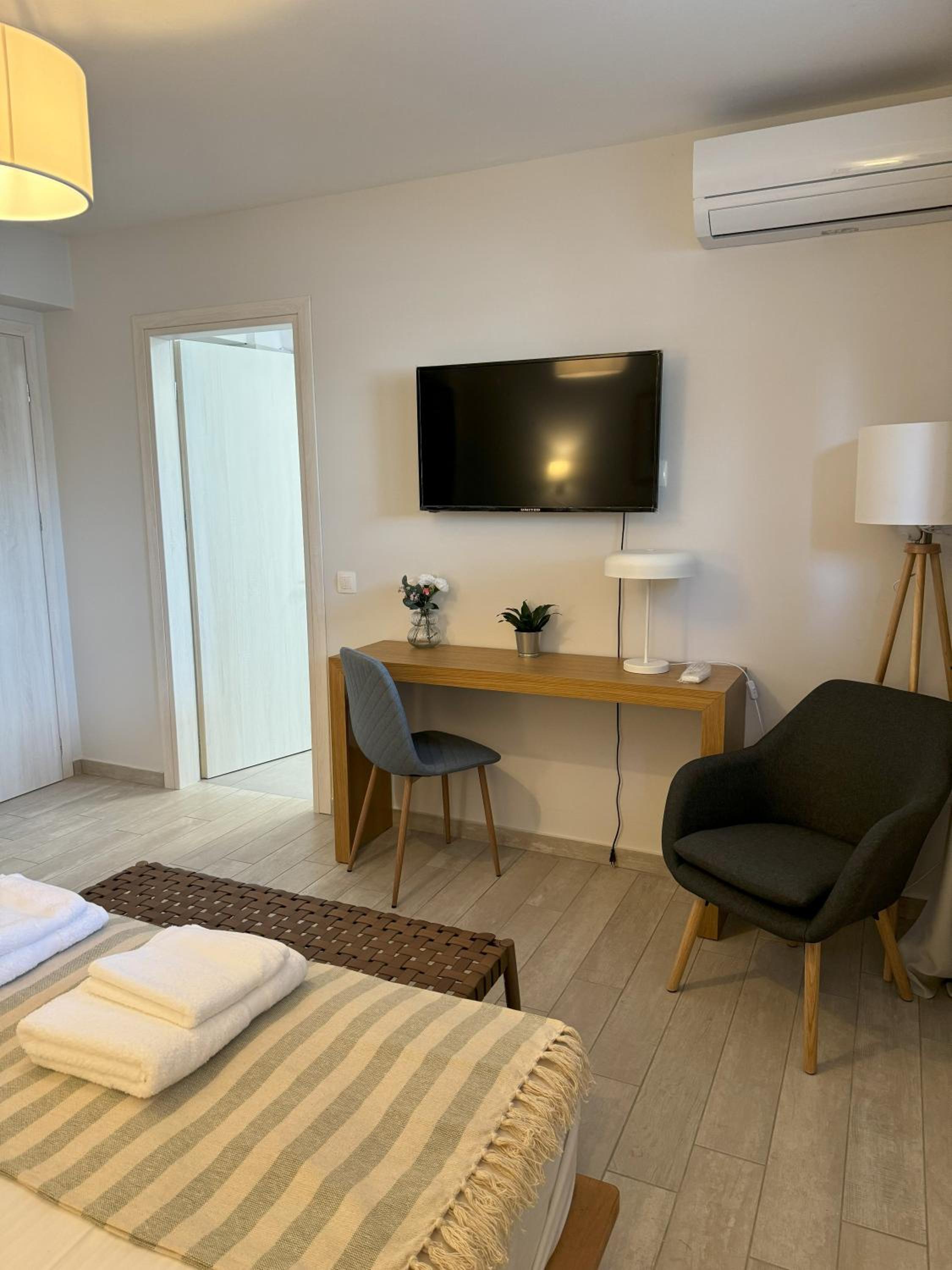 Acra Melia