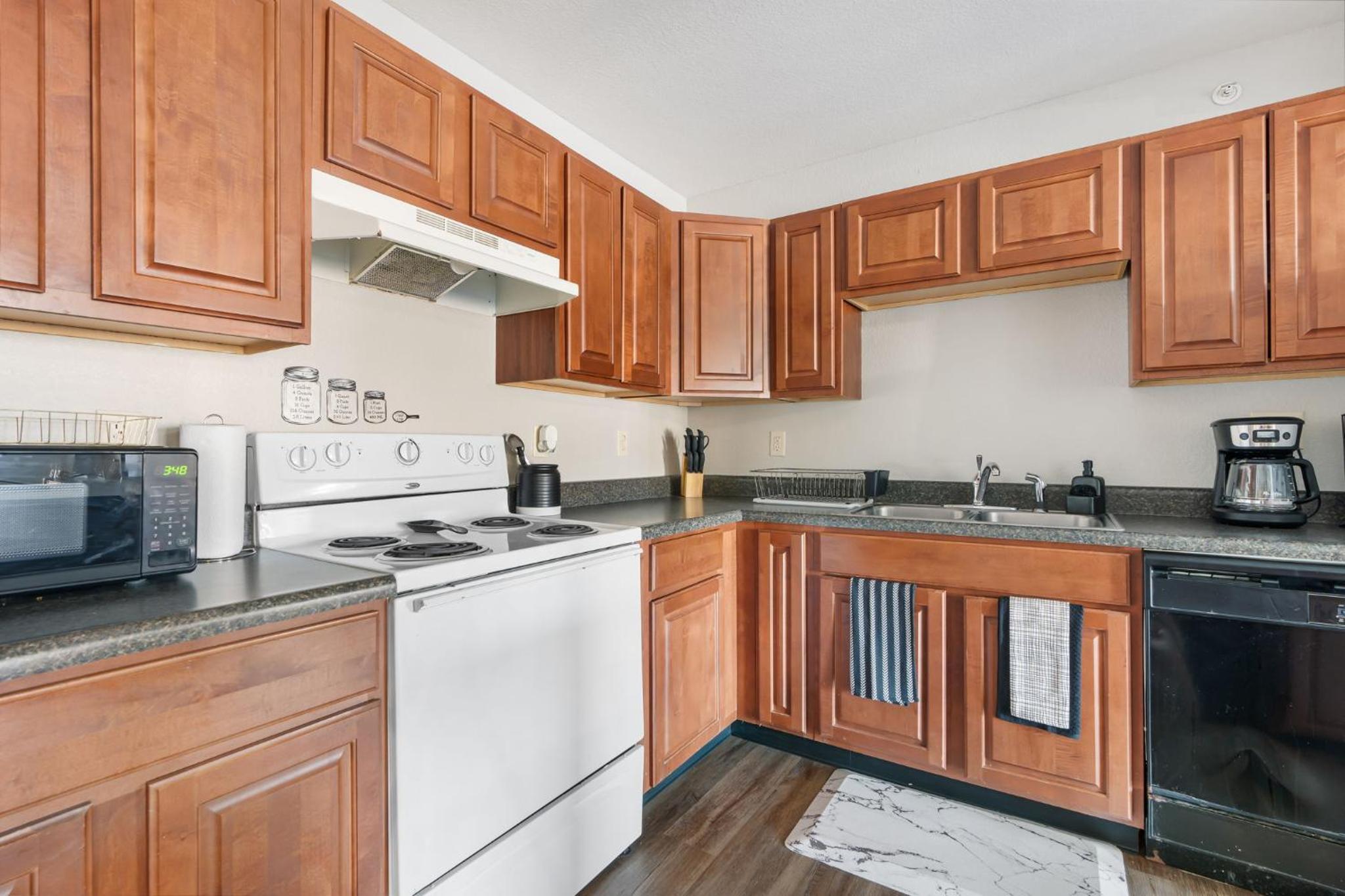 Mesmerizing Apartment In Normal, IL Bloomington, IL