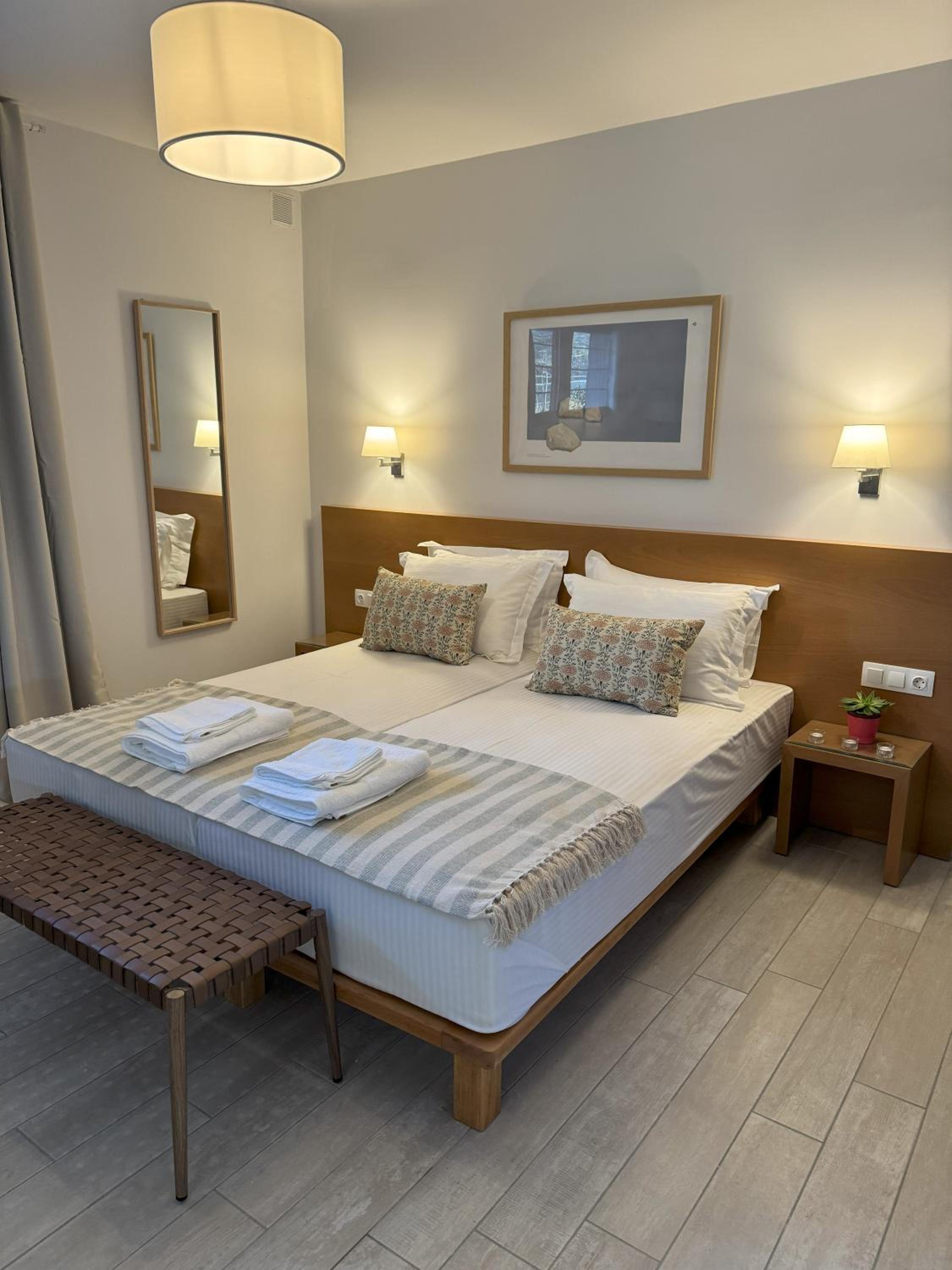 Acra Melia