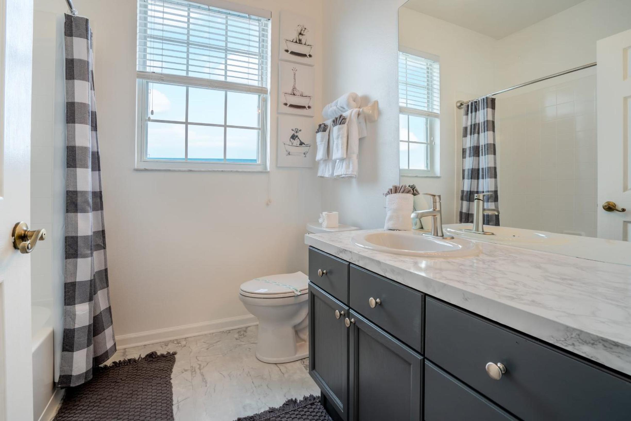 Windsor Palms Gem: Stylish and Fully Equipped