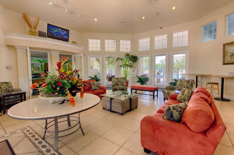 Windsor Palms Gem: Stylish and Fully Equipped