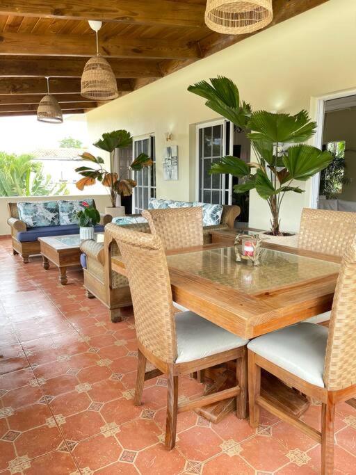 Hermosa casa frente al mar