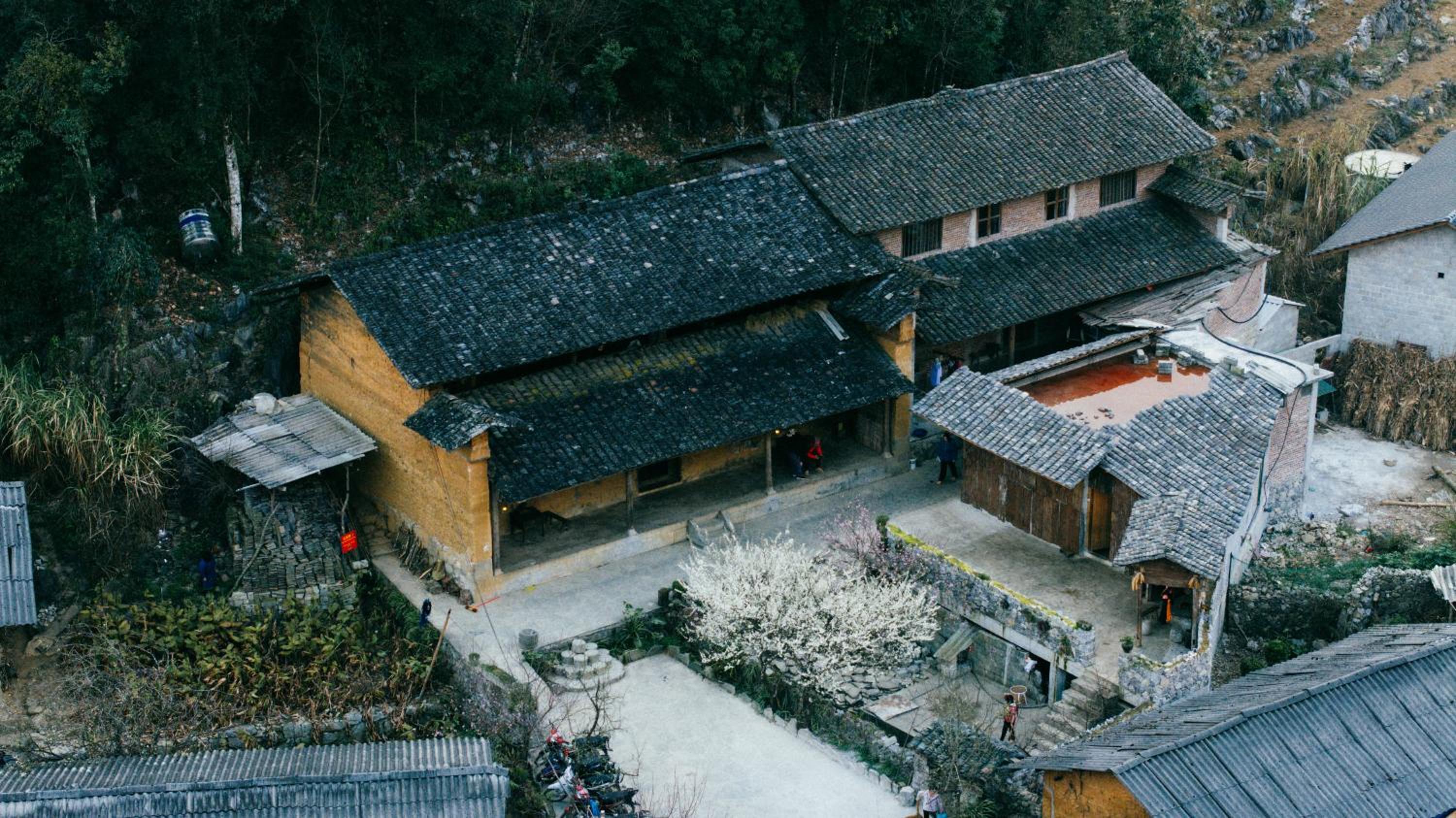 Nhà Cổ Lao Xa Homestay Hmong & Bungalow hot air-conditioning view 2