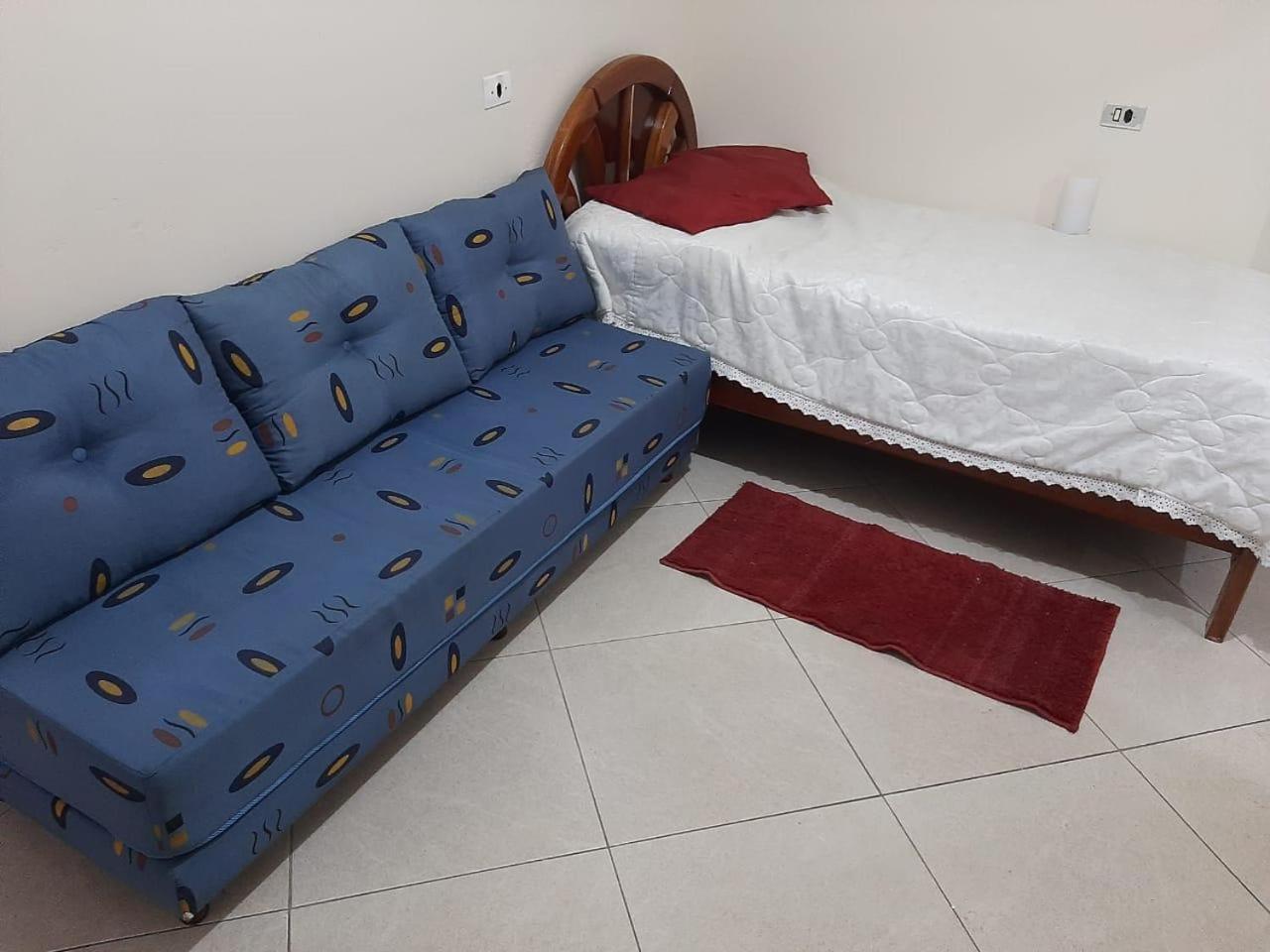 Confortável quarto em Matinhos