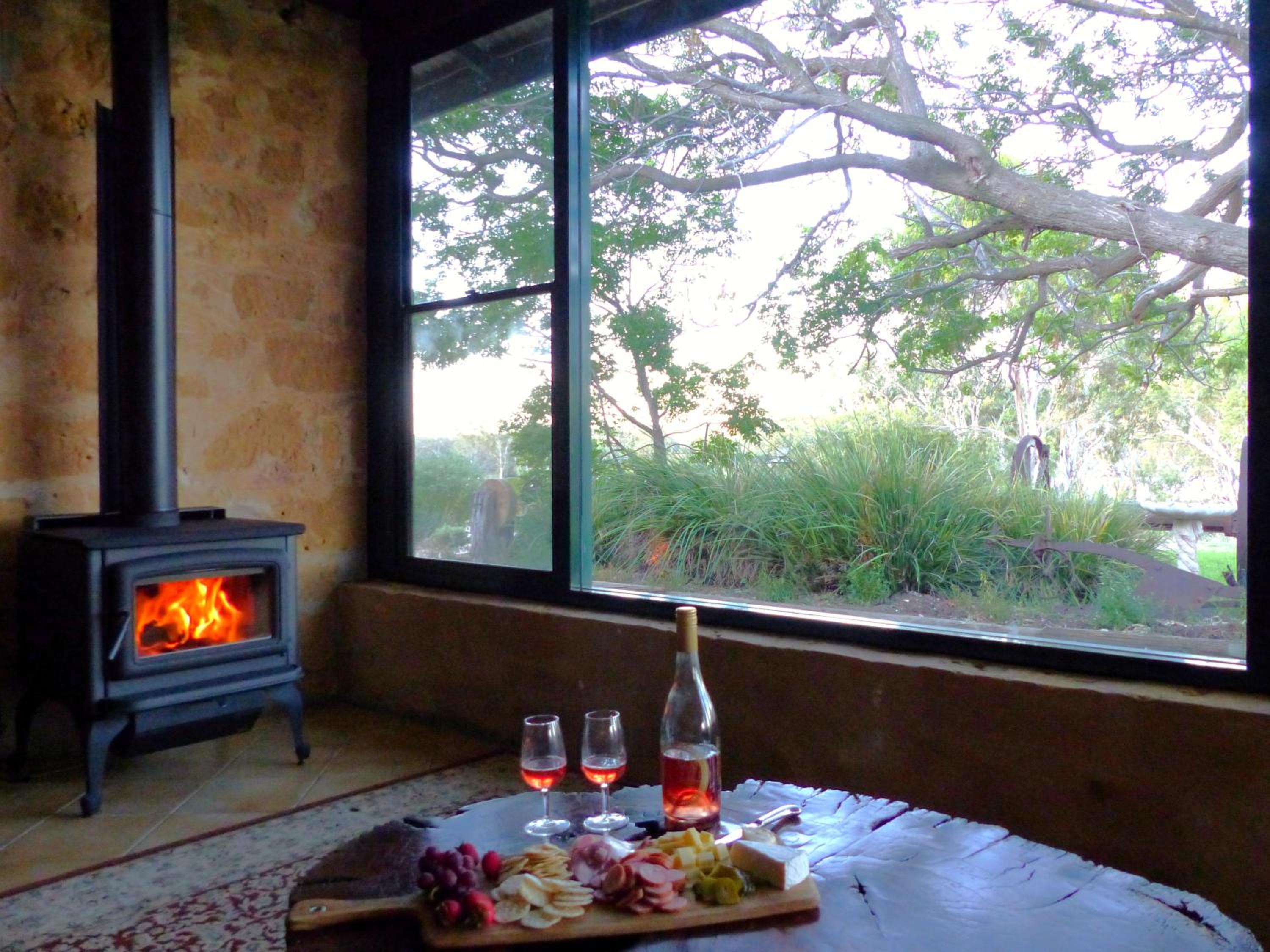 Lake Bywater Cottage