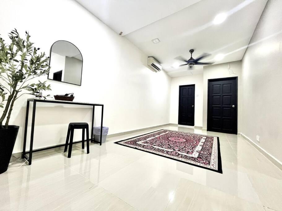 Modern 4BR Melawati Mall, KL EastMall, Zoo Negara, UIA IIUM
