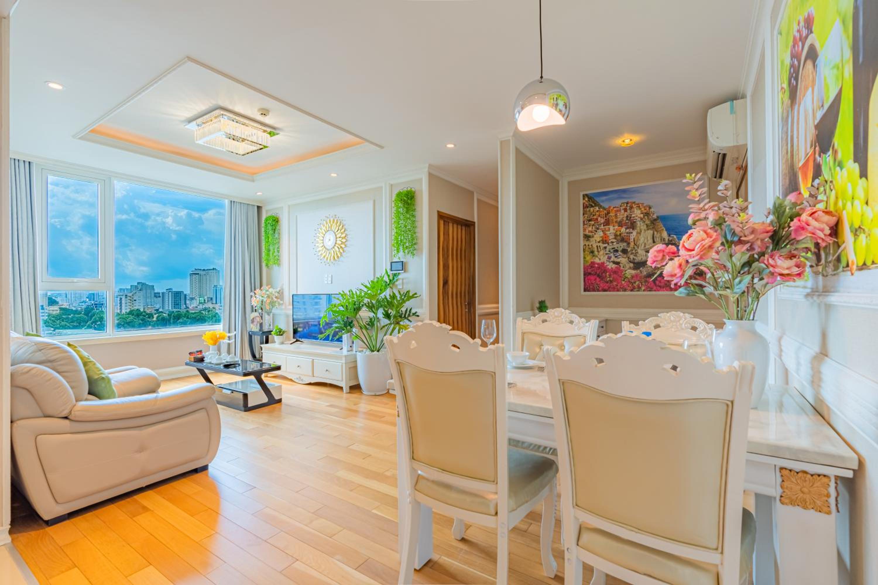 Léman Luxury Apartment District 3 HCMC