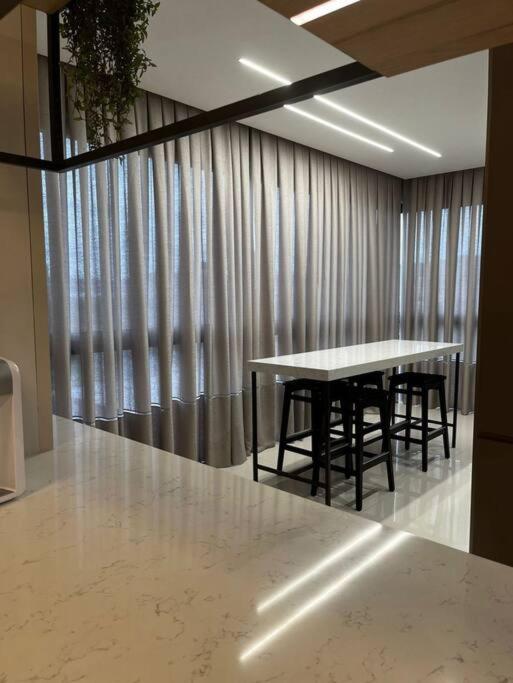 Apto em Porto Belo SC 2 suítes para 7 pessoas