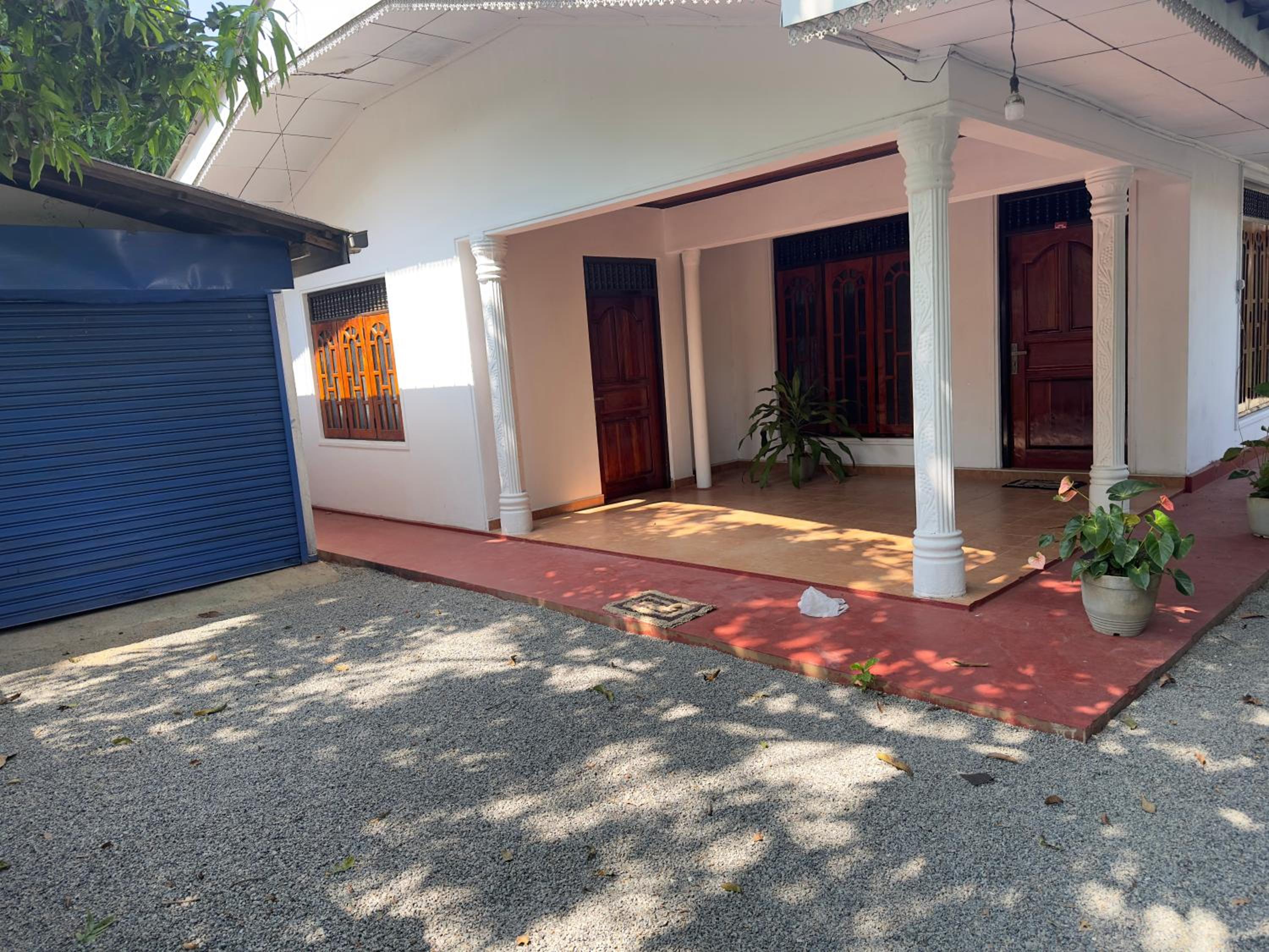 Pinnawala Grand Villa