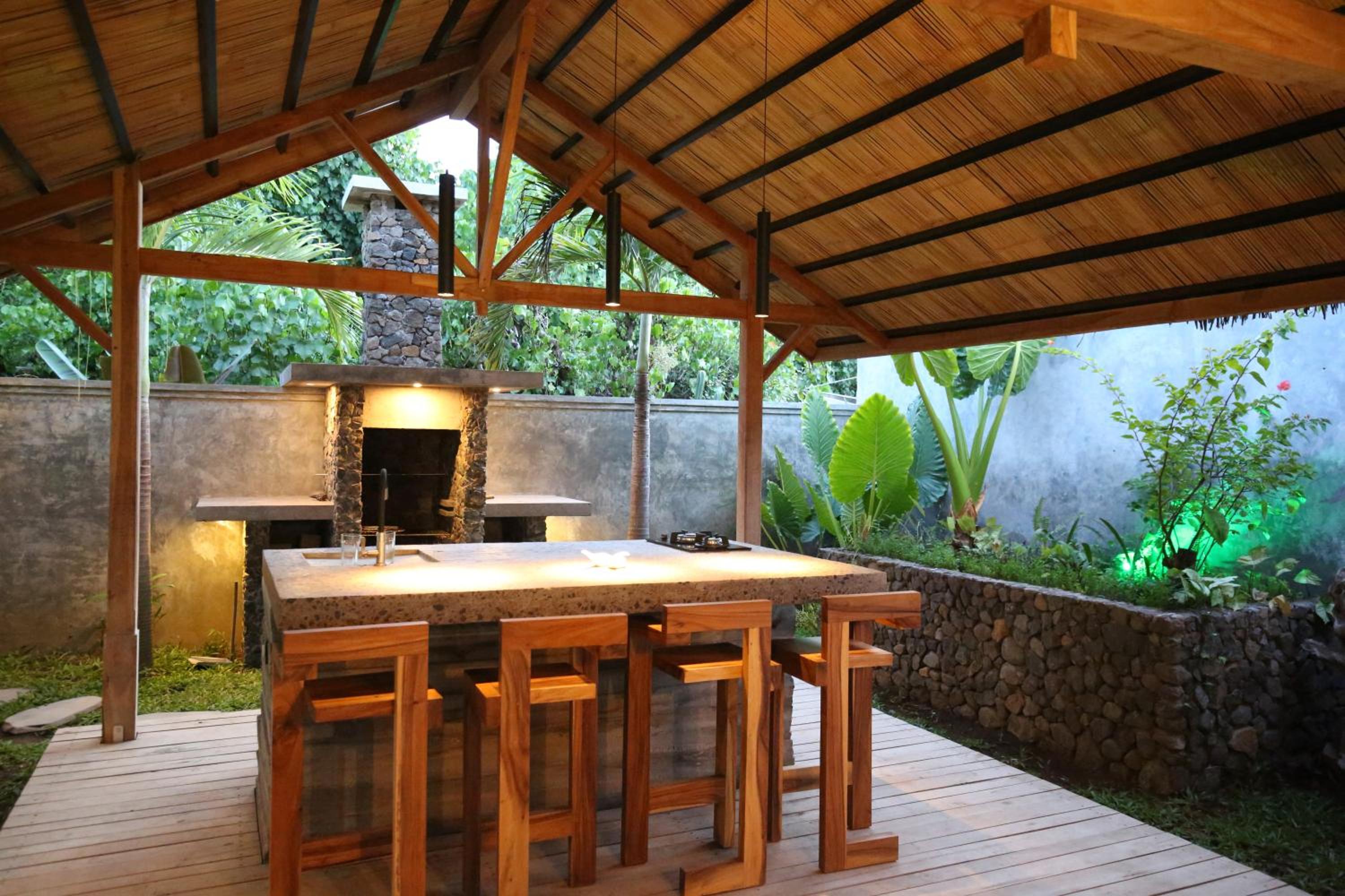 Beach Villa Ayu at Sumberkima Beach view 5