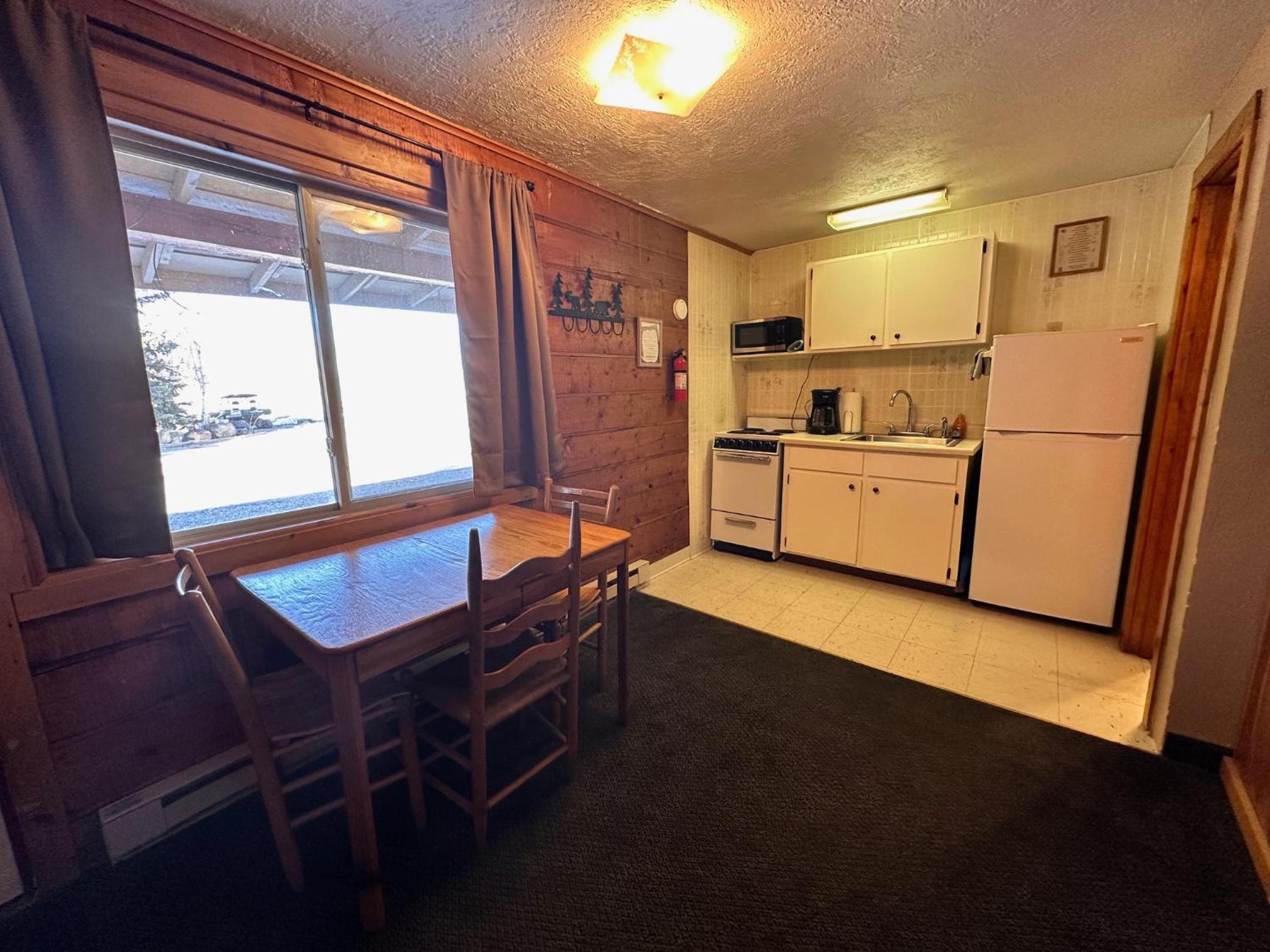 Ute Bluff Lodge, Cabins and RV park