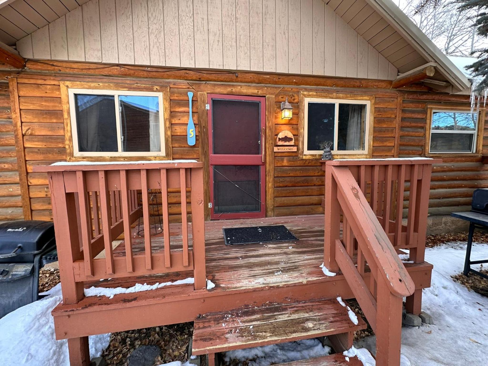 Ute Bluff Lodge, Cabins and RV park