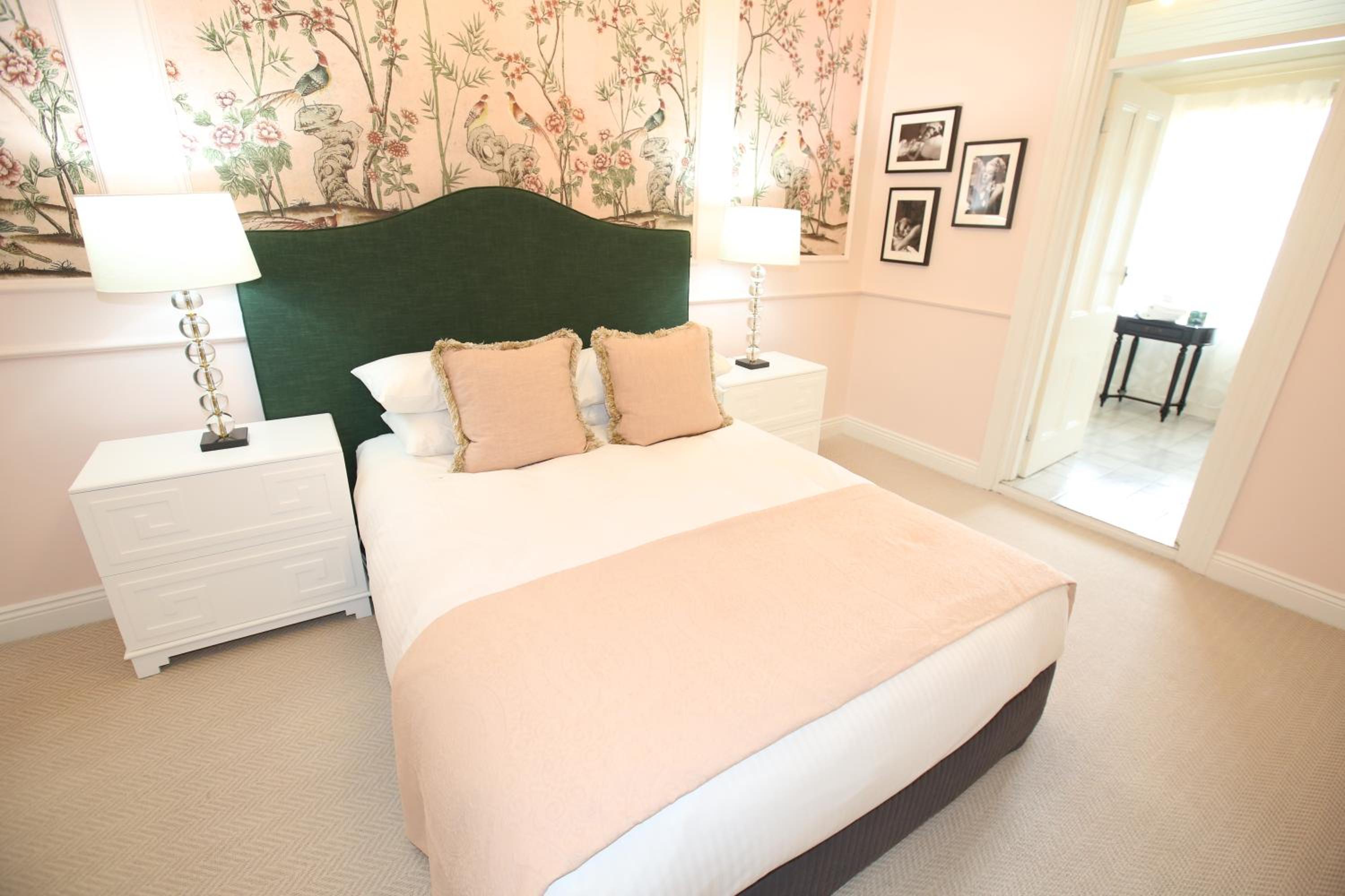 Victoria and Albert Guesthouse