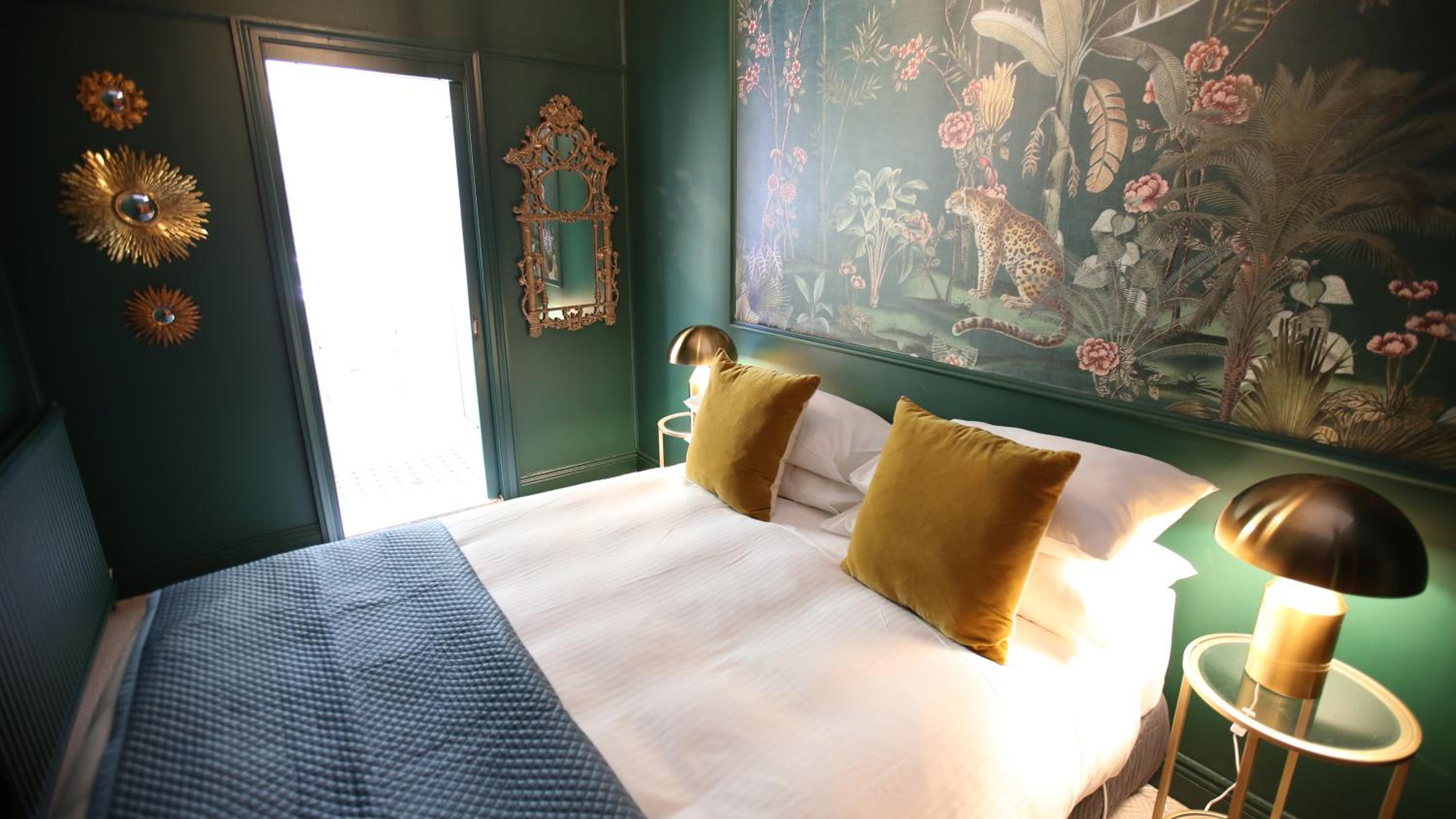 Victoria and Albert Guesthouse