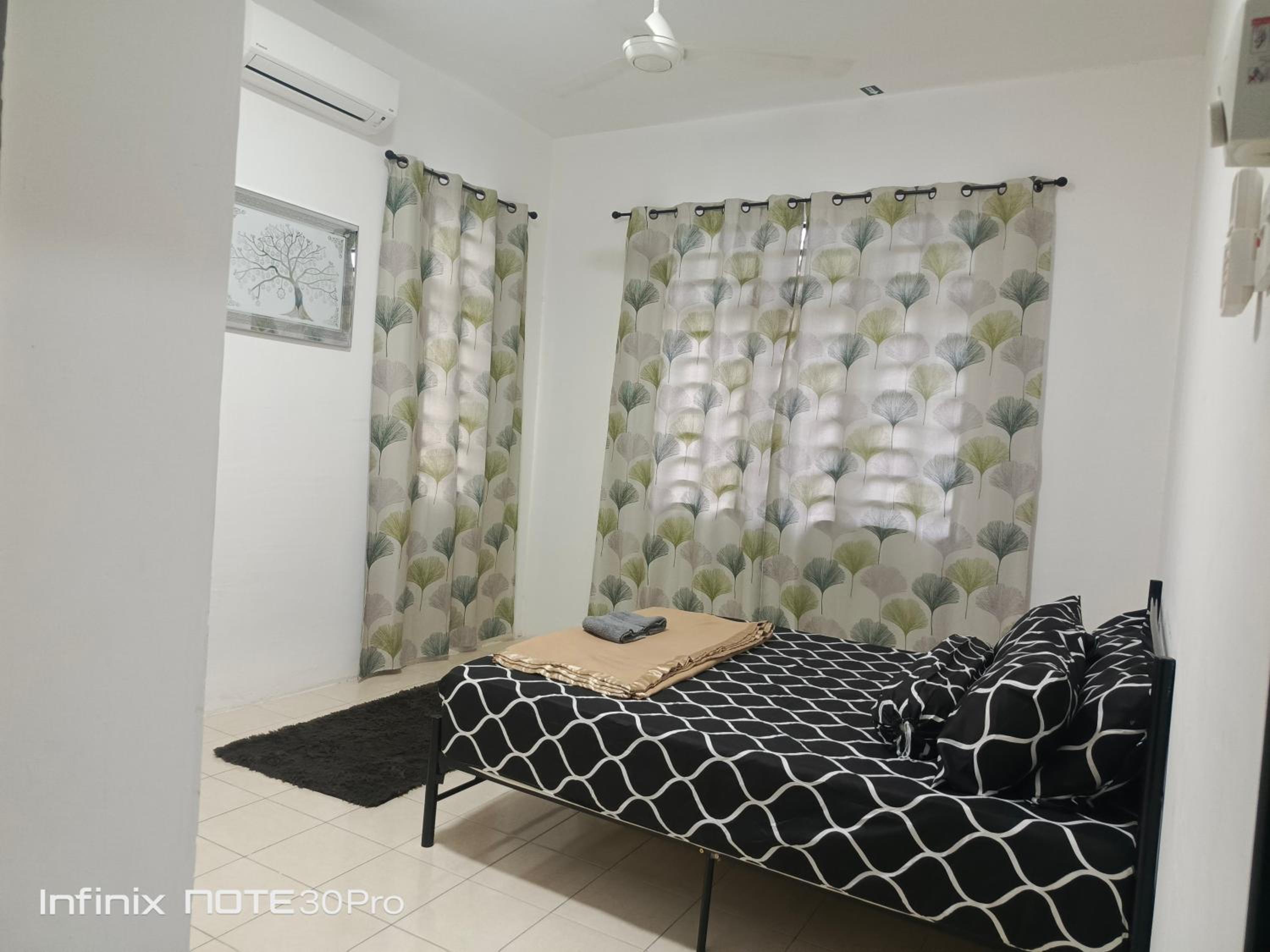 Homestay Izzauni