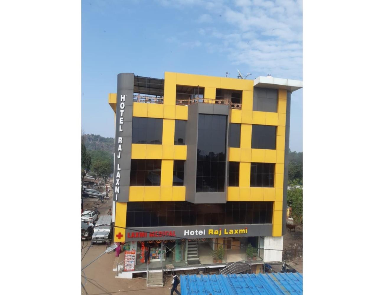 Hotel Raj Laxmi, Pachmarhi