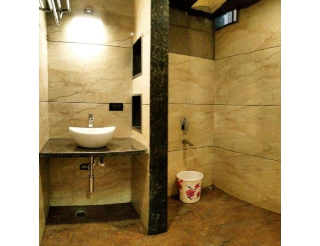 Hotel Raj Laxmi, Pachmarhi