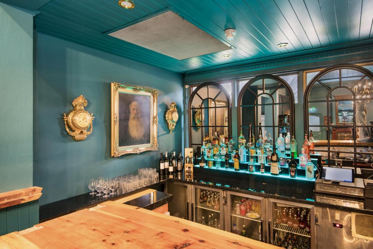 Victoria and Albert Guesthouse