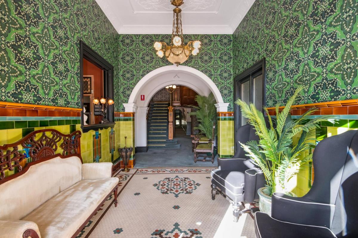 Victoria and Albert Guesthouse