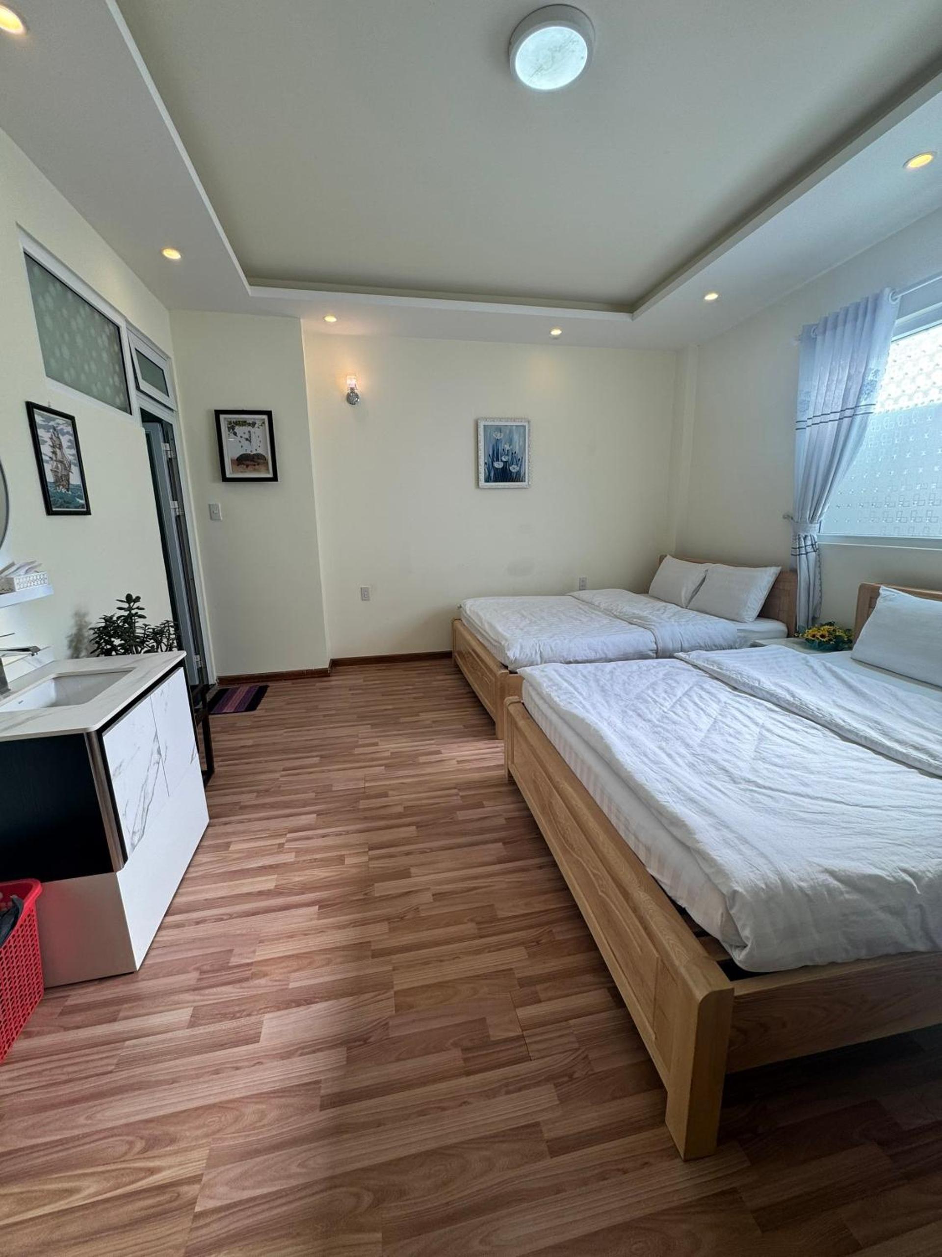 Sunny House view 5