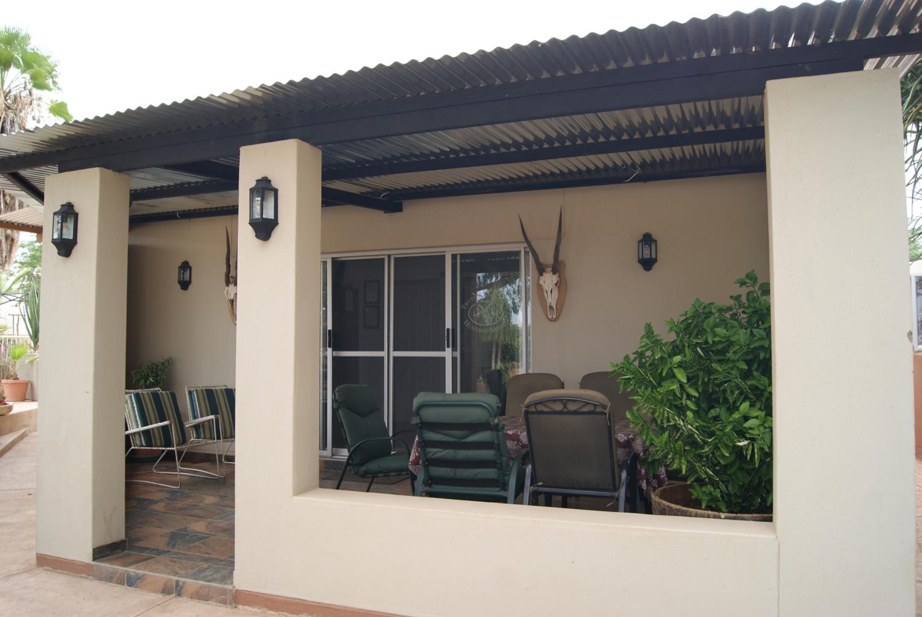 Orpheus Inn & Glamping view 3