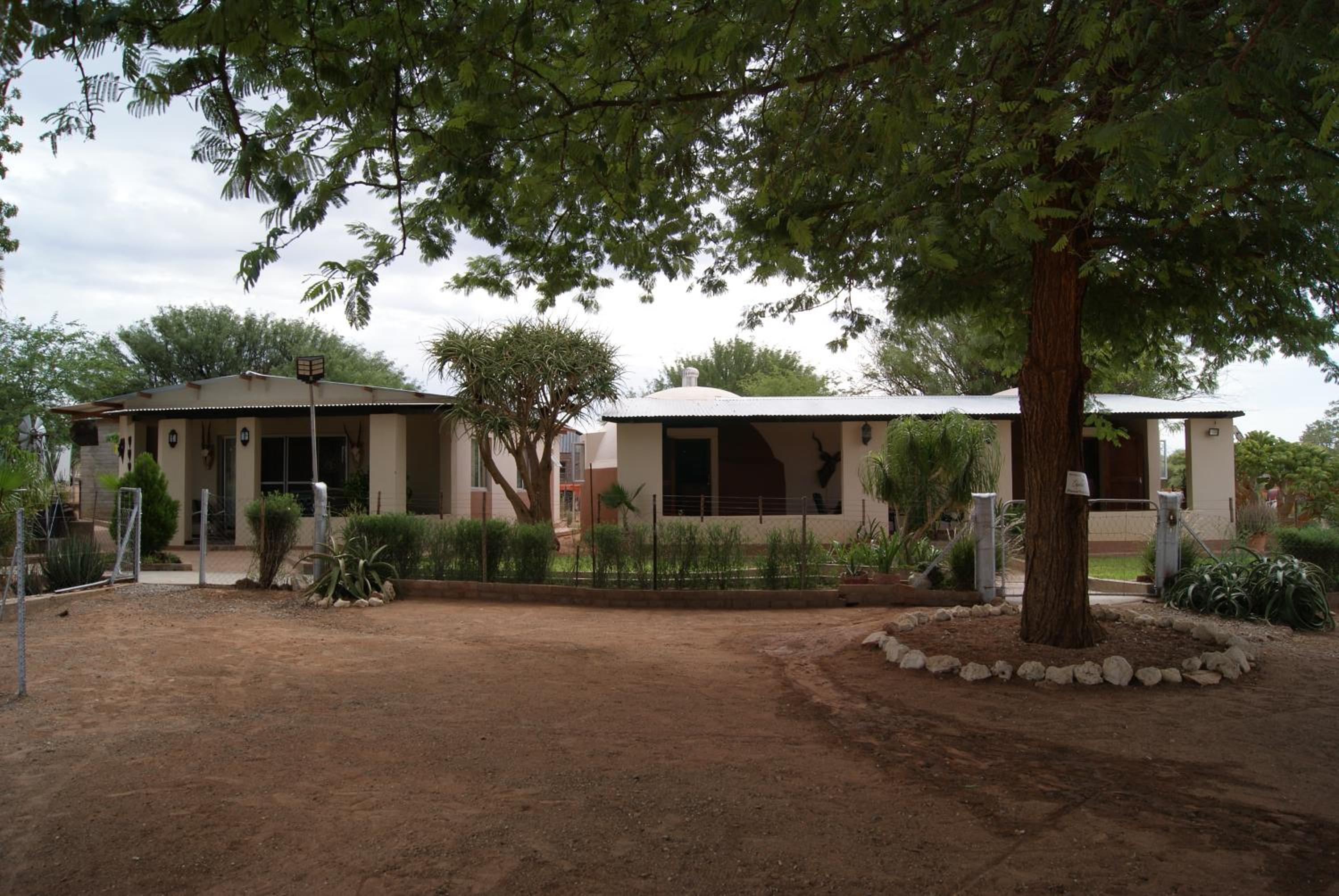 Orpheus Inn & Glamping view 4