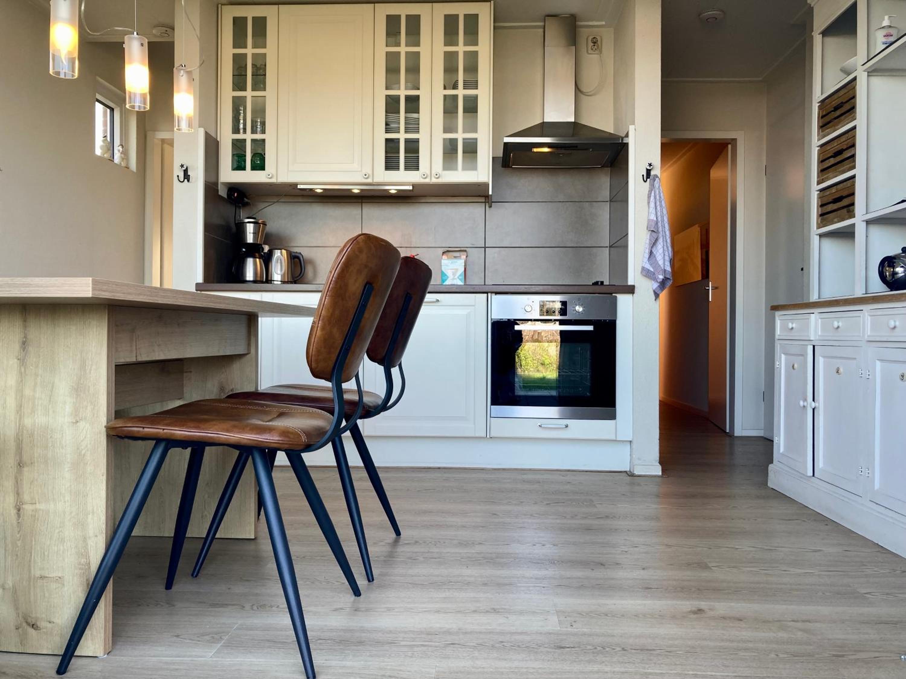 6pers. Lauwersmeer Lakefront. Nirvana house with sauna, pellet stove view 5