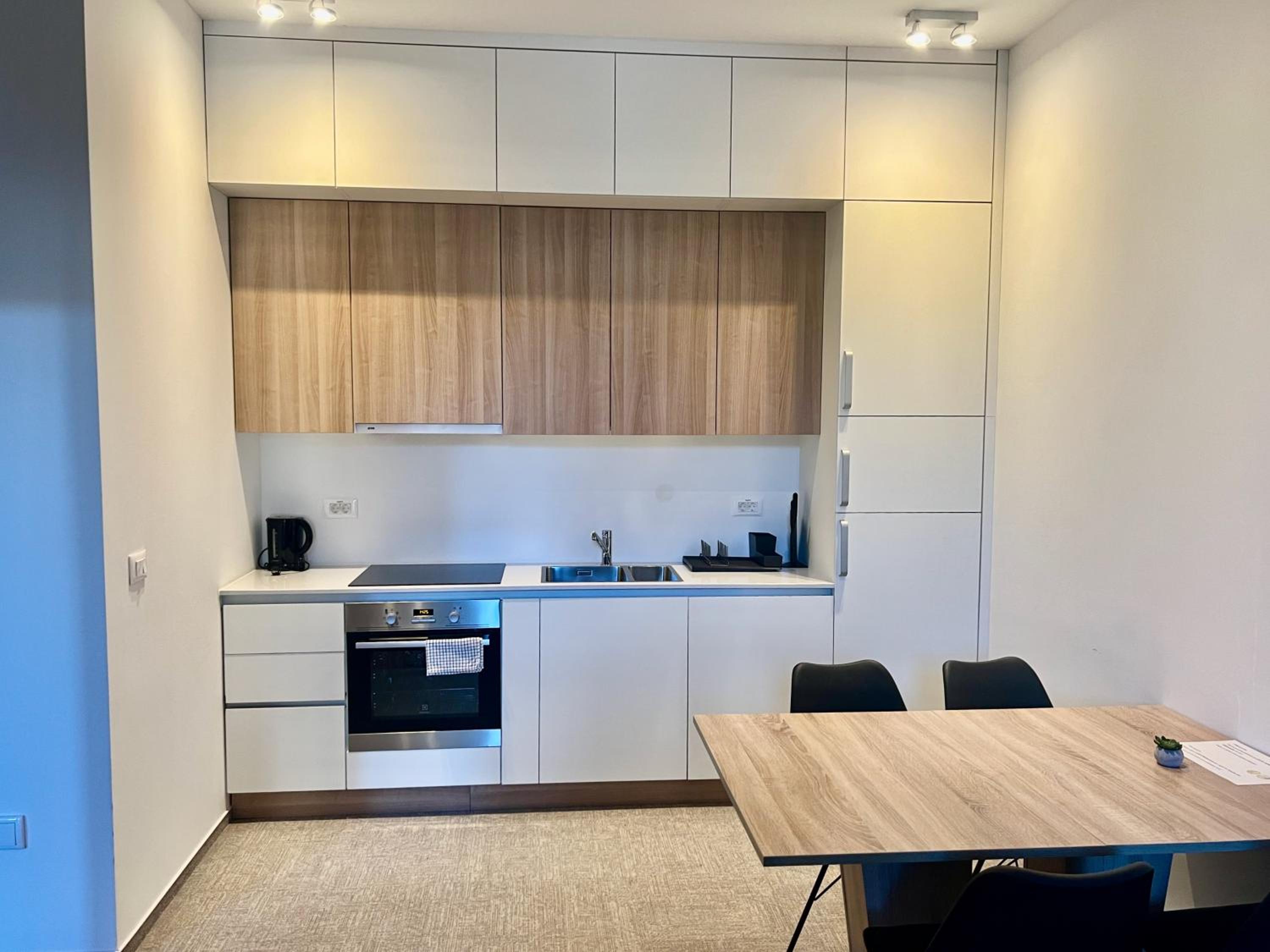 Diamant apartment pri sejmu MOS view 2