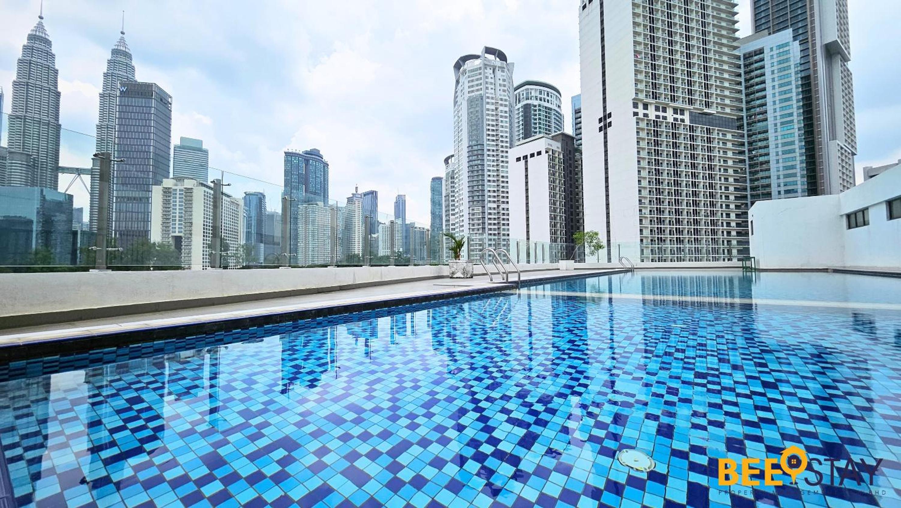 Balcony KLCC View Kampung Baru Luxurious