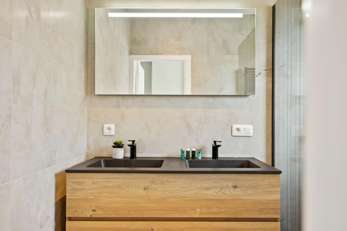 Huswell - Spacious house with 3 terraces