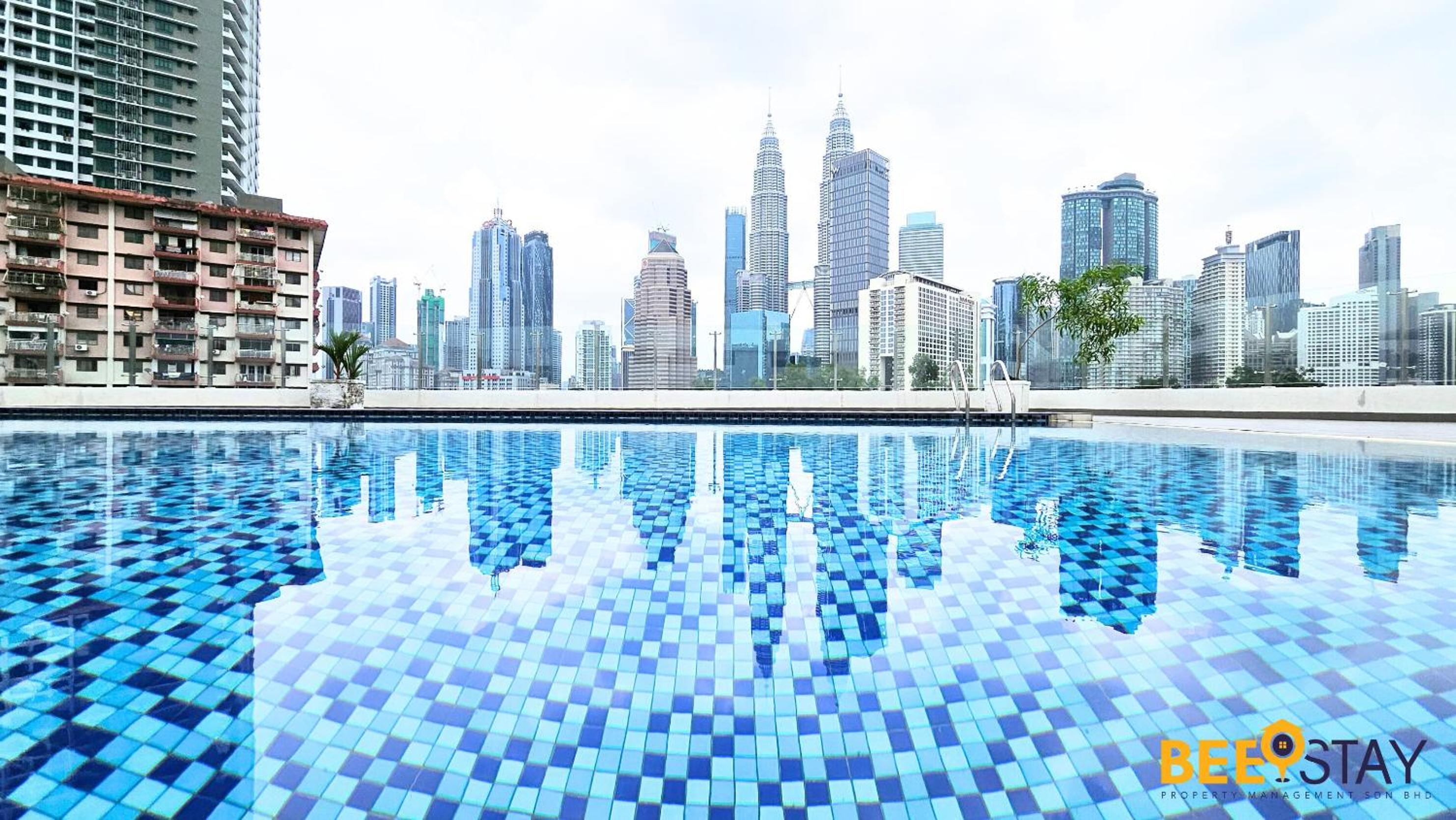 Balcony KLCC View Kampung Baru Luxurious